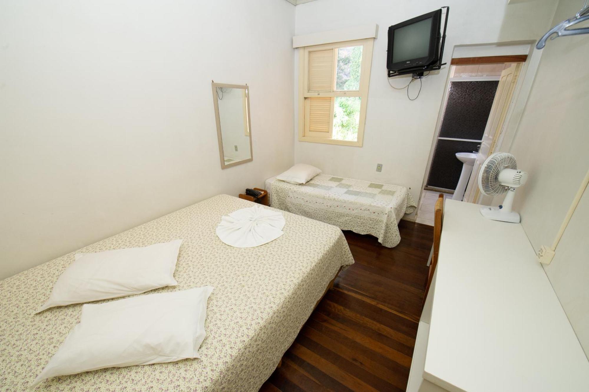 Simple Double Bed Room