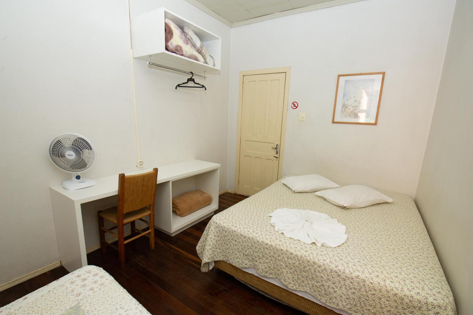 Simple Double Bed Room