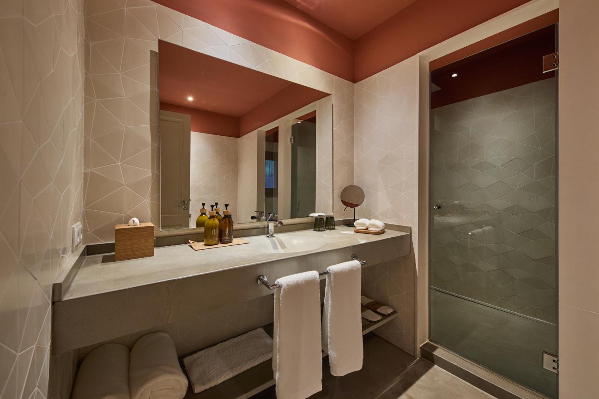 Premium Double Room Spa Access,1394321072:JPEG