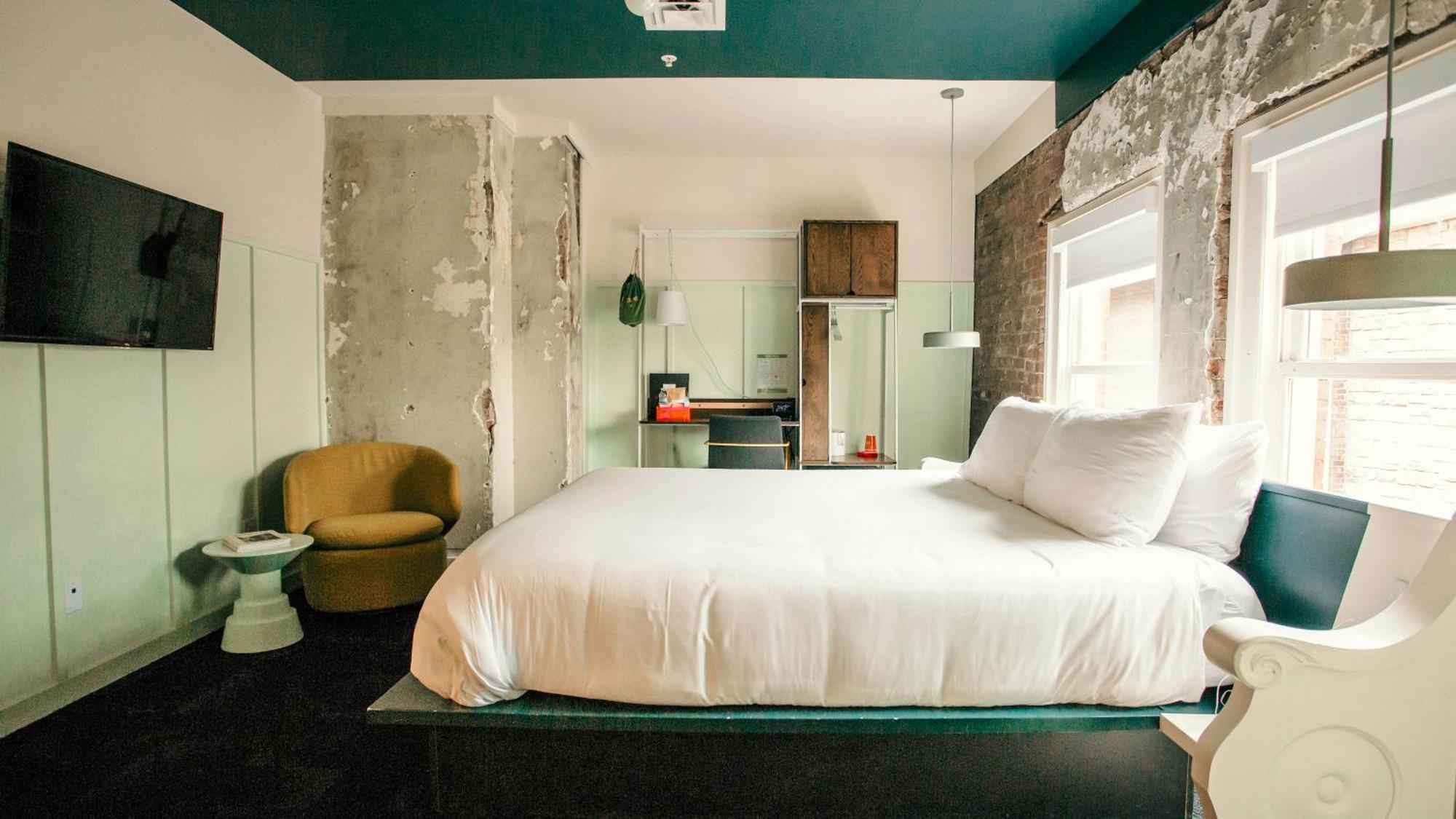 Room 28 Deluxe King,1593734059:JPEG