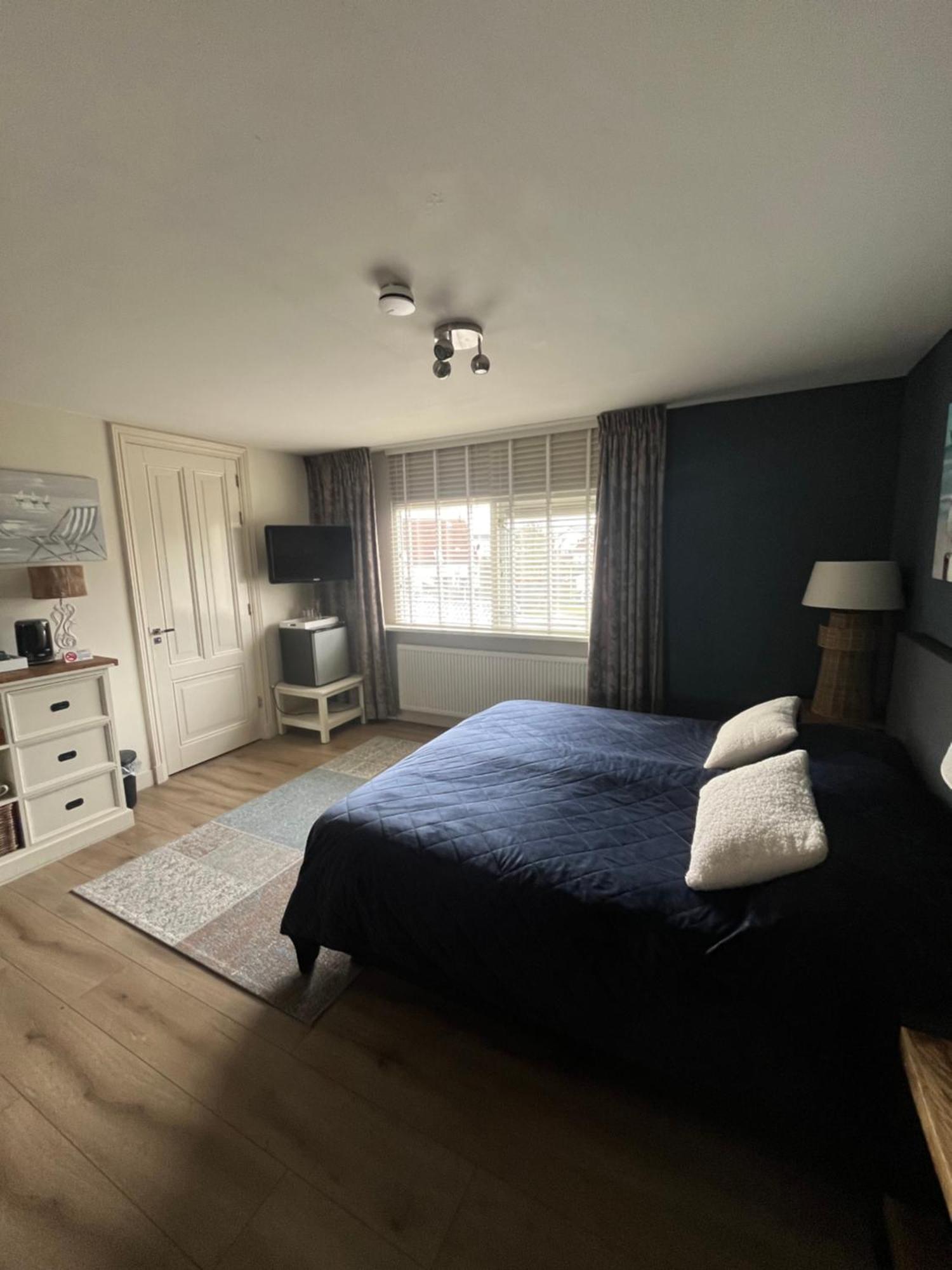 Double Room Bath