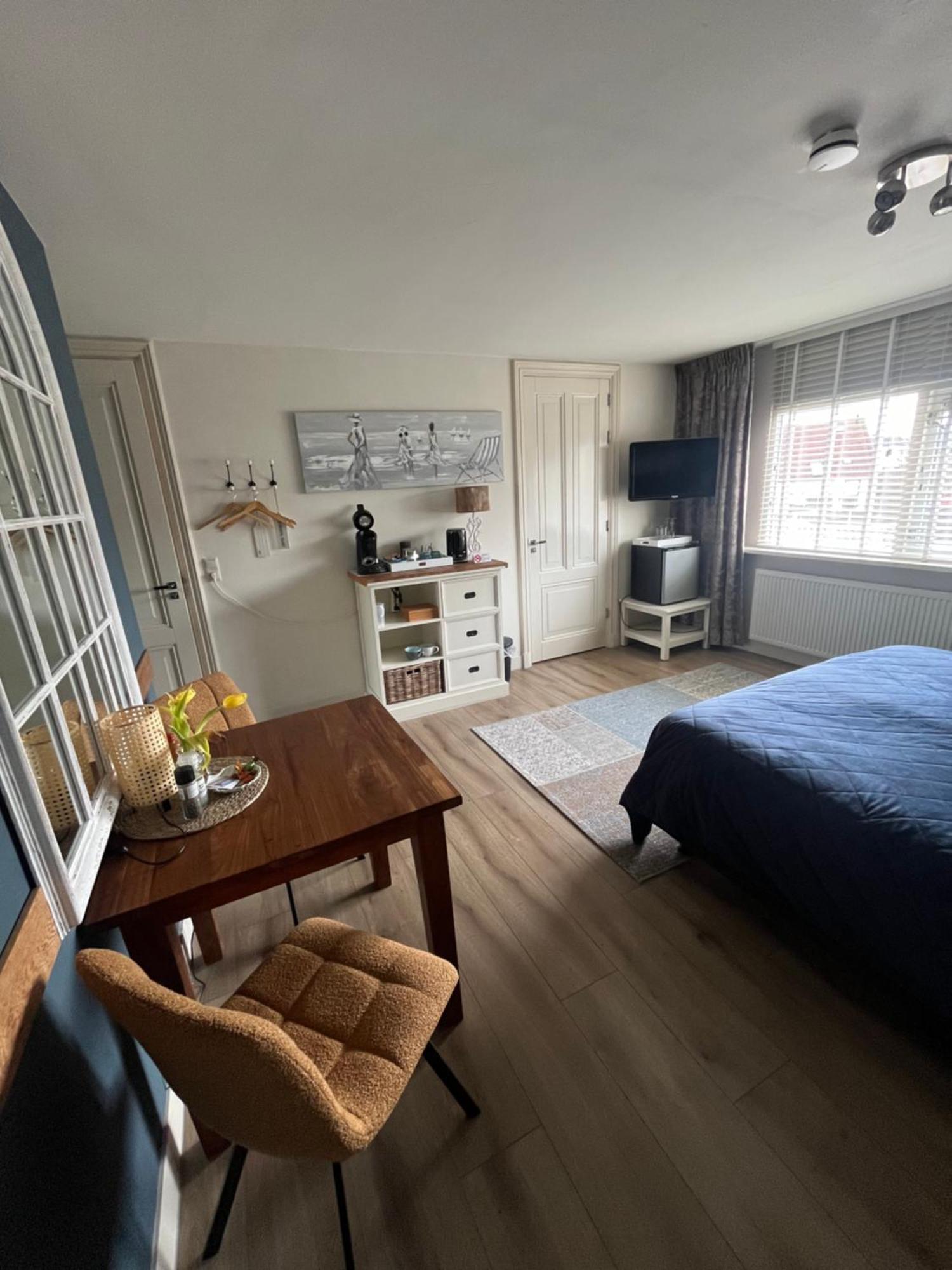 Double Room Bath