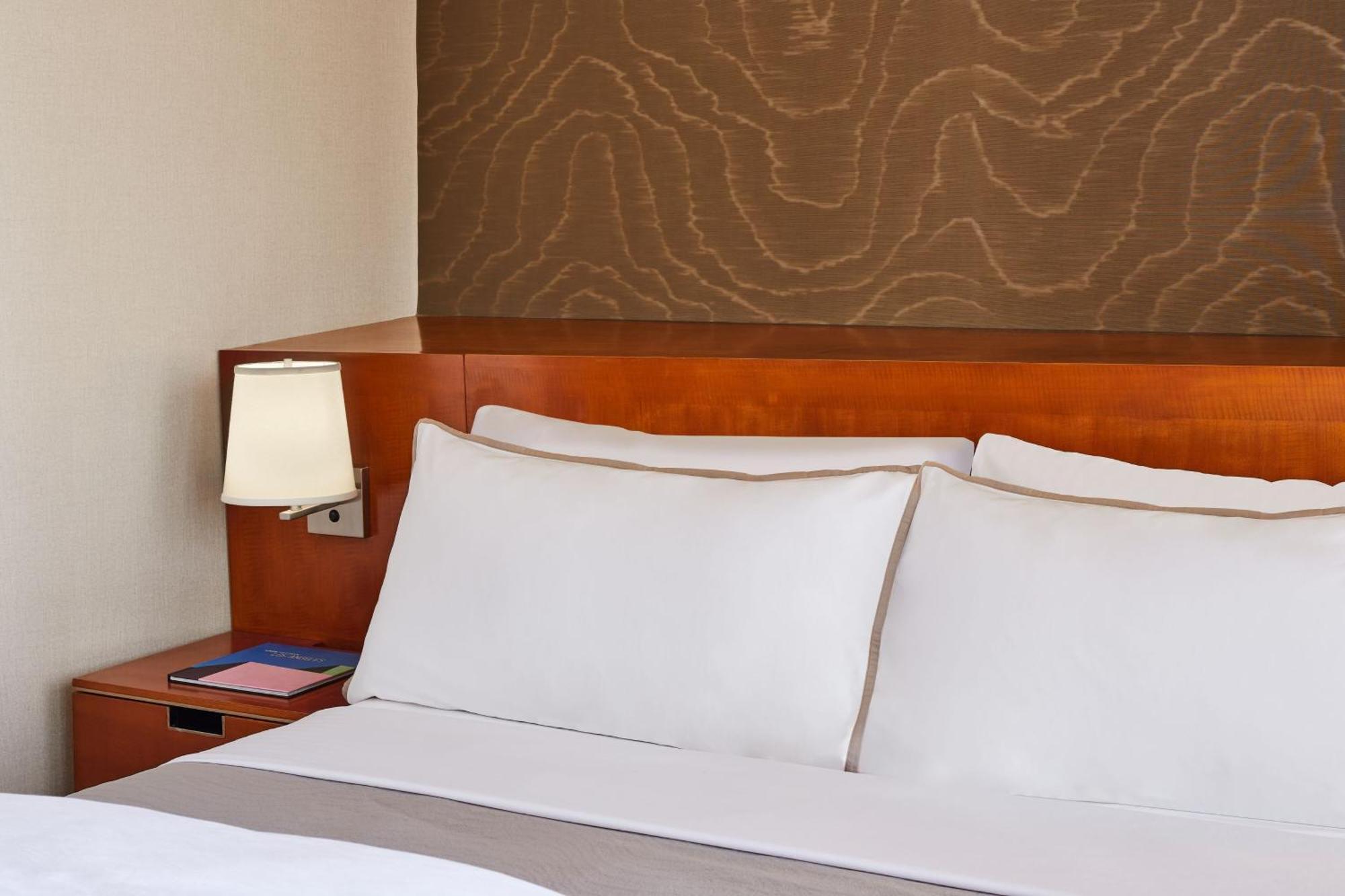 Guest room 2 Double City view