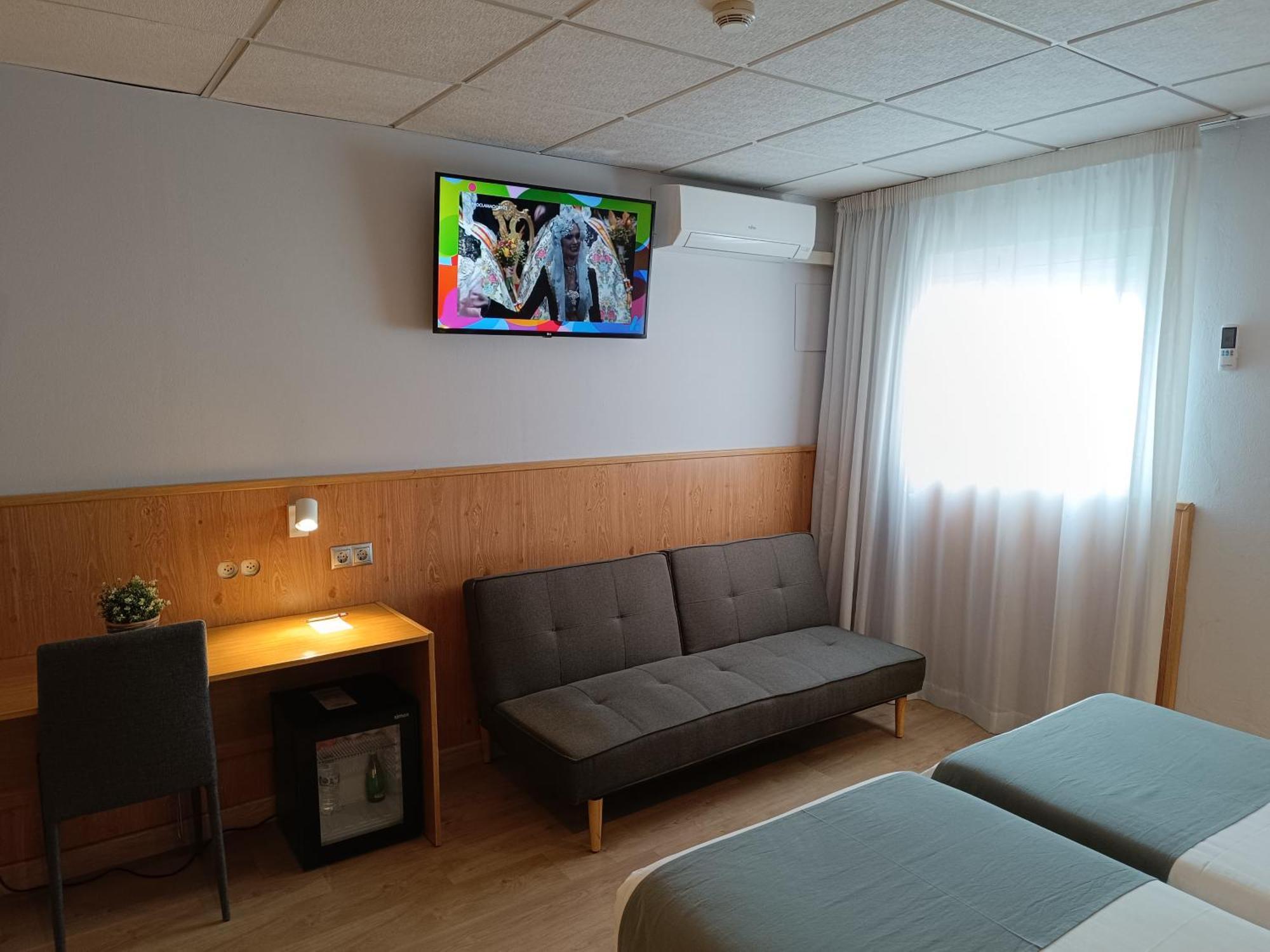 Large Twin Room