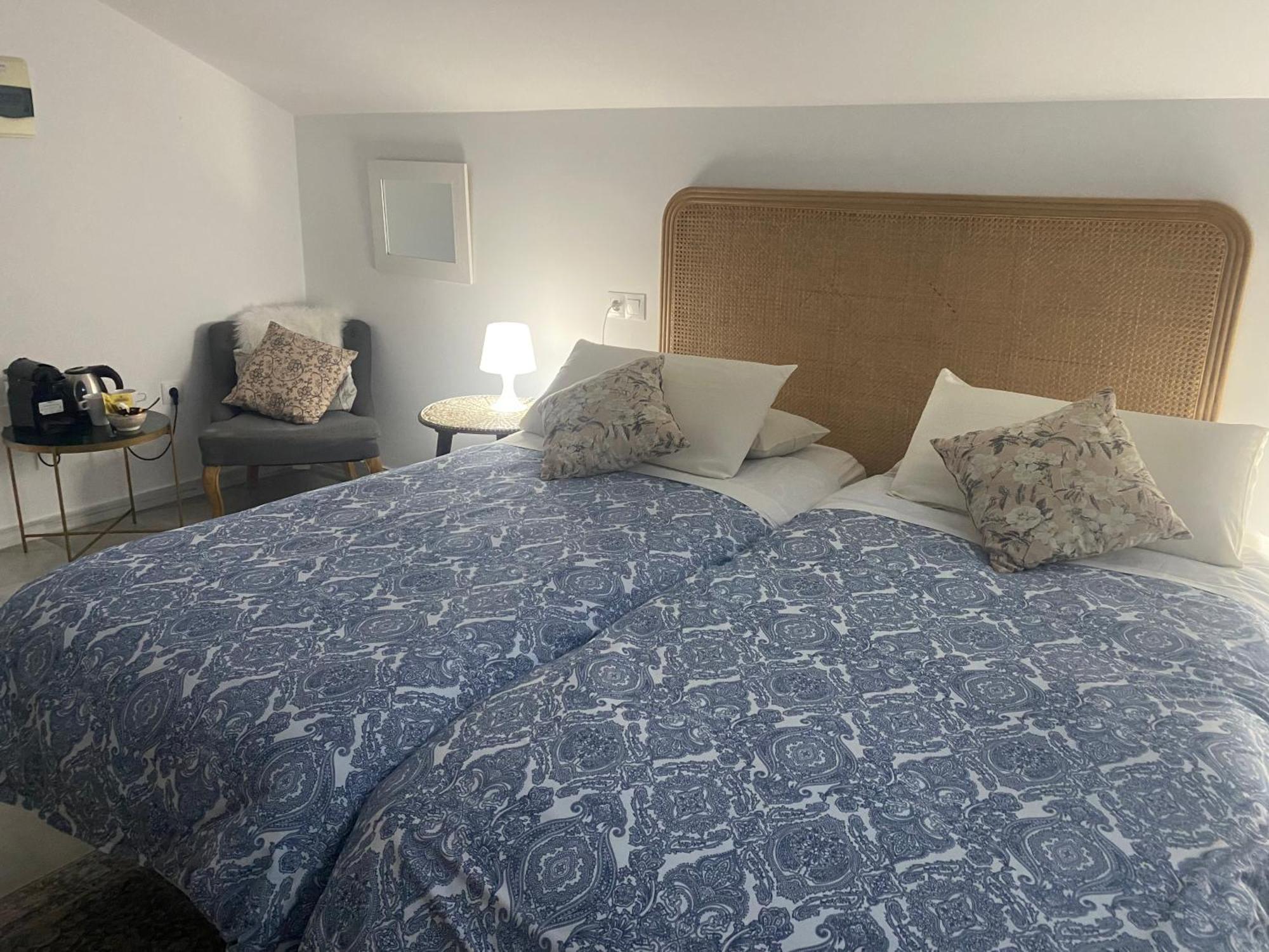 Double or Twin Room,1032398429:JPEG