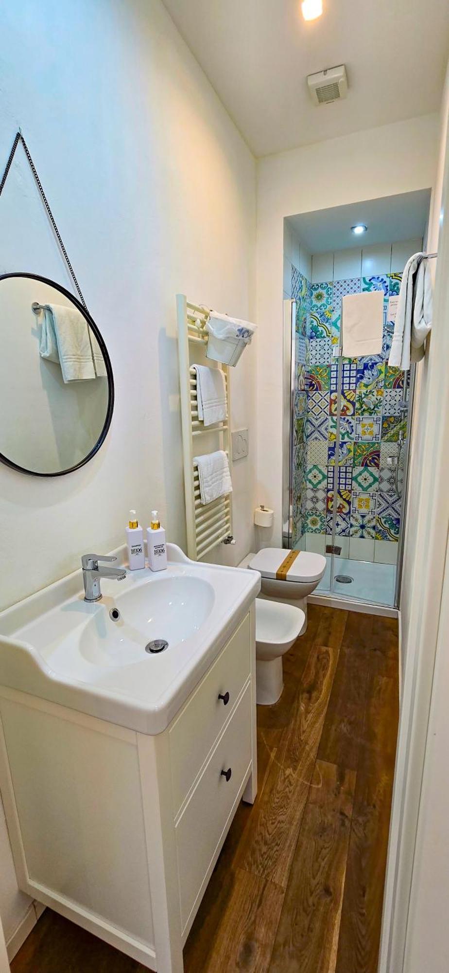 Suite Bathtub,1641779703:JPEG
