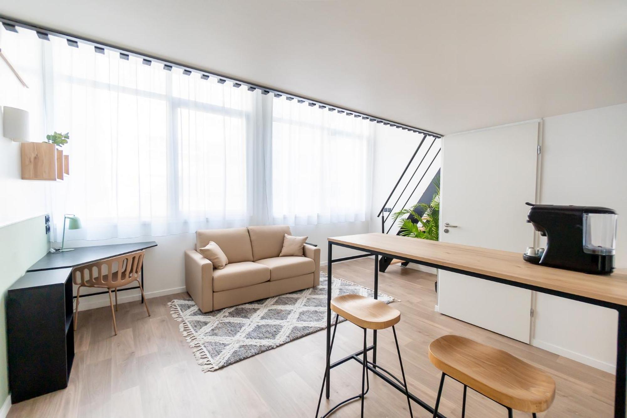 Studio XL Duplex,1593736000:JPEG