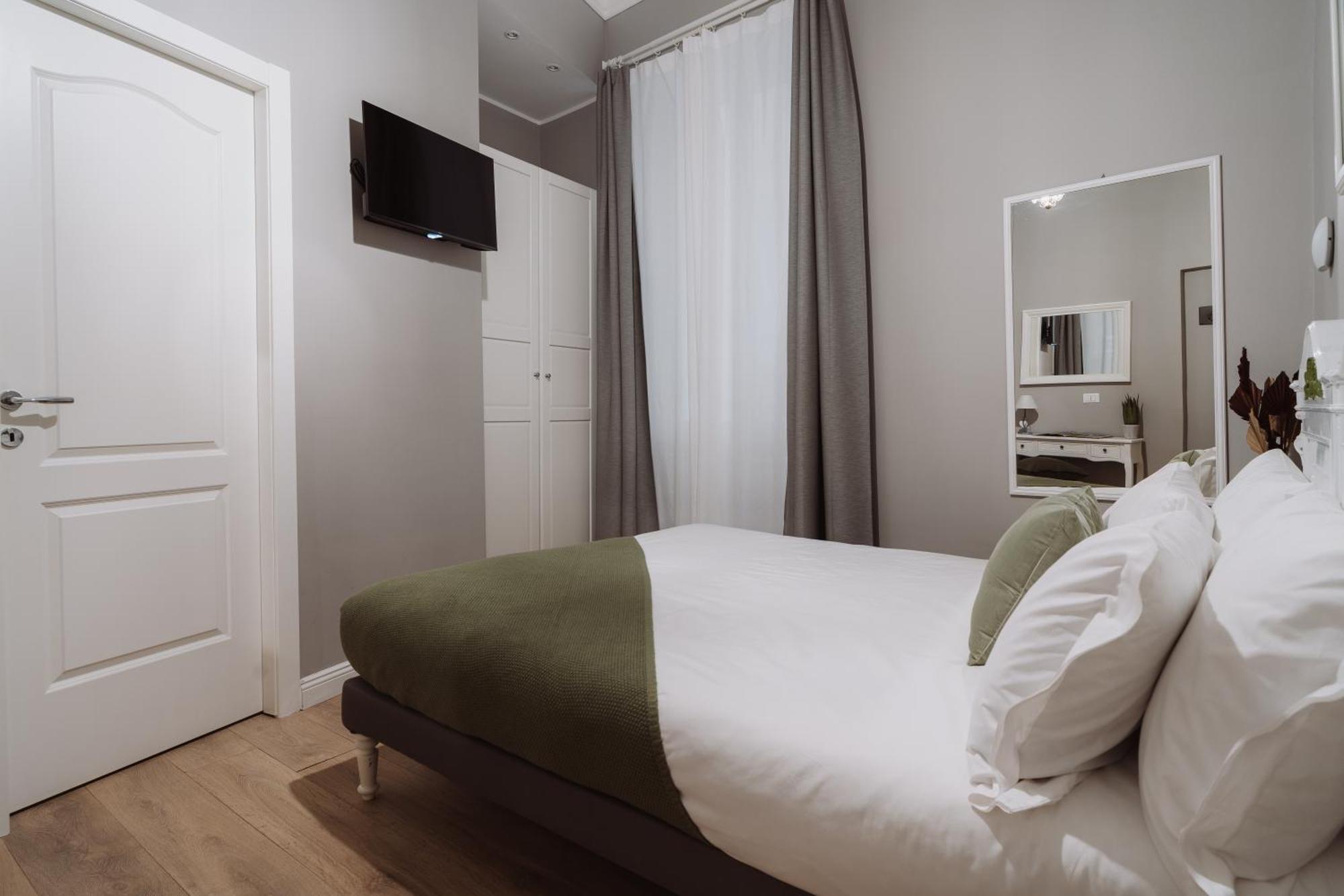 Double Room Private Bathroom