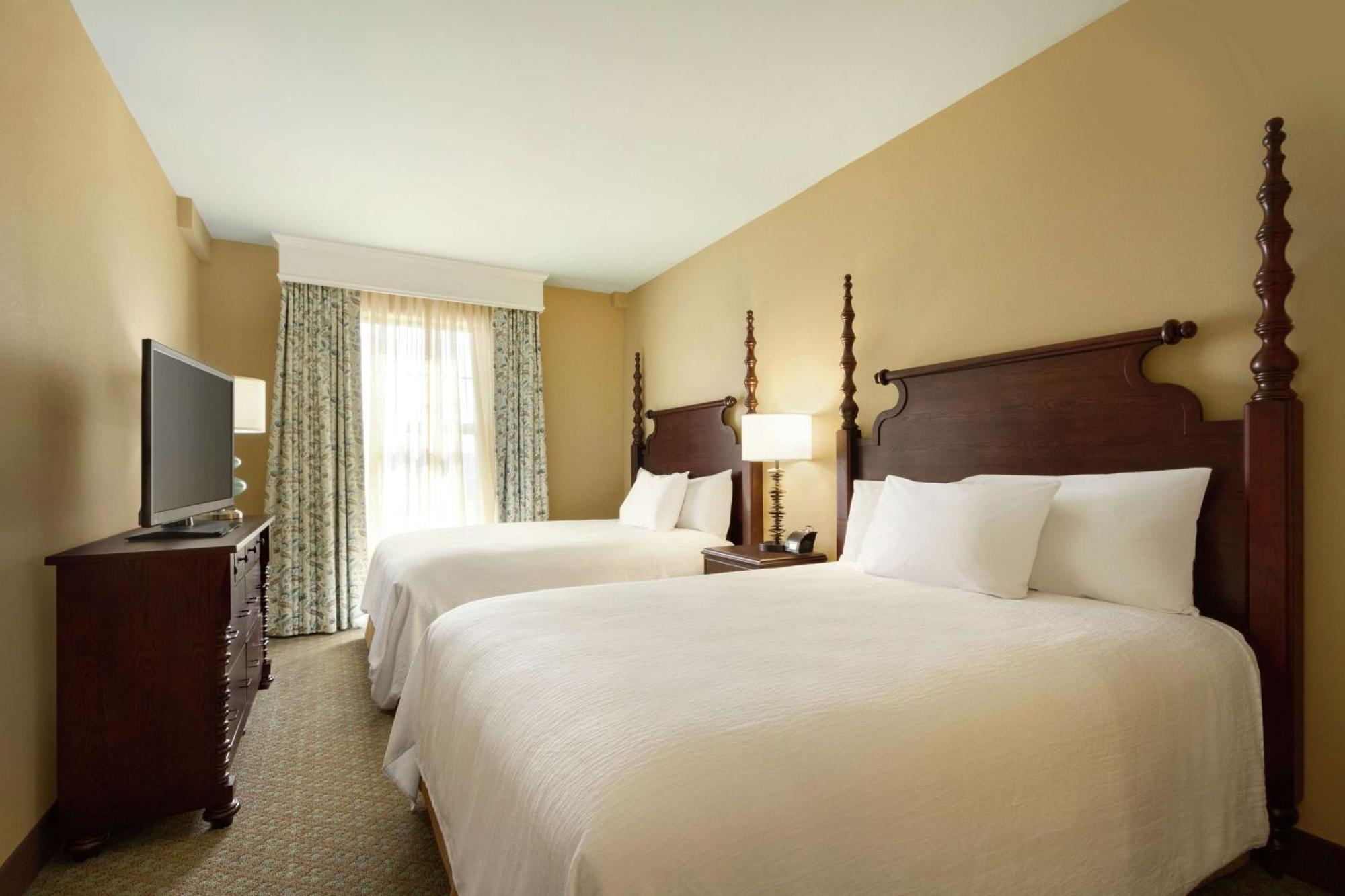 Two Room Suite Two Queen Beds Hearing Access