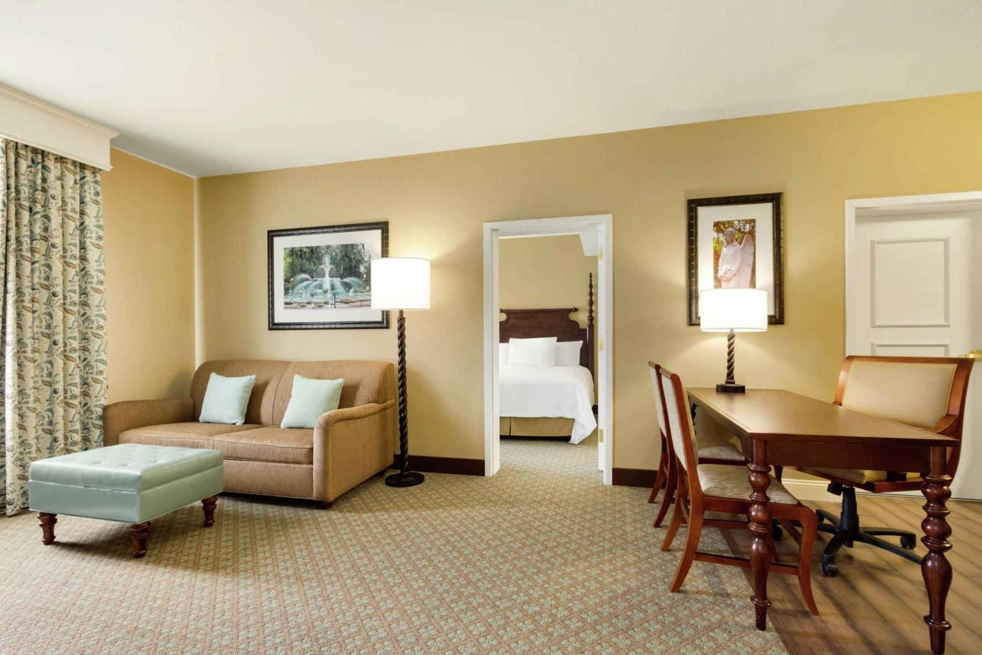 King Suite Non-Smoking