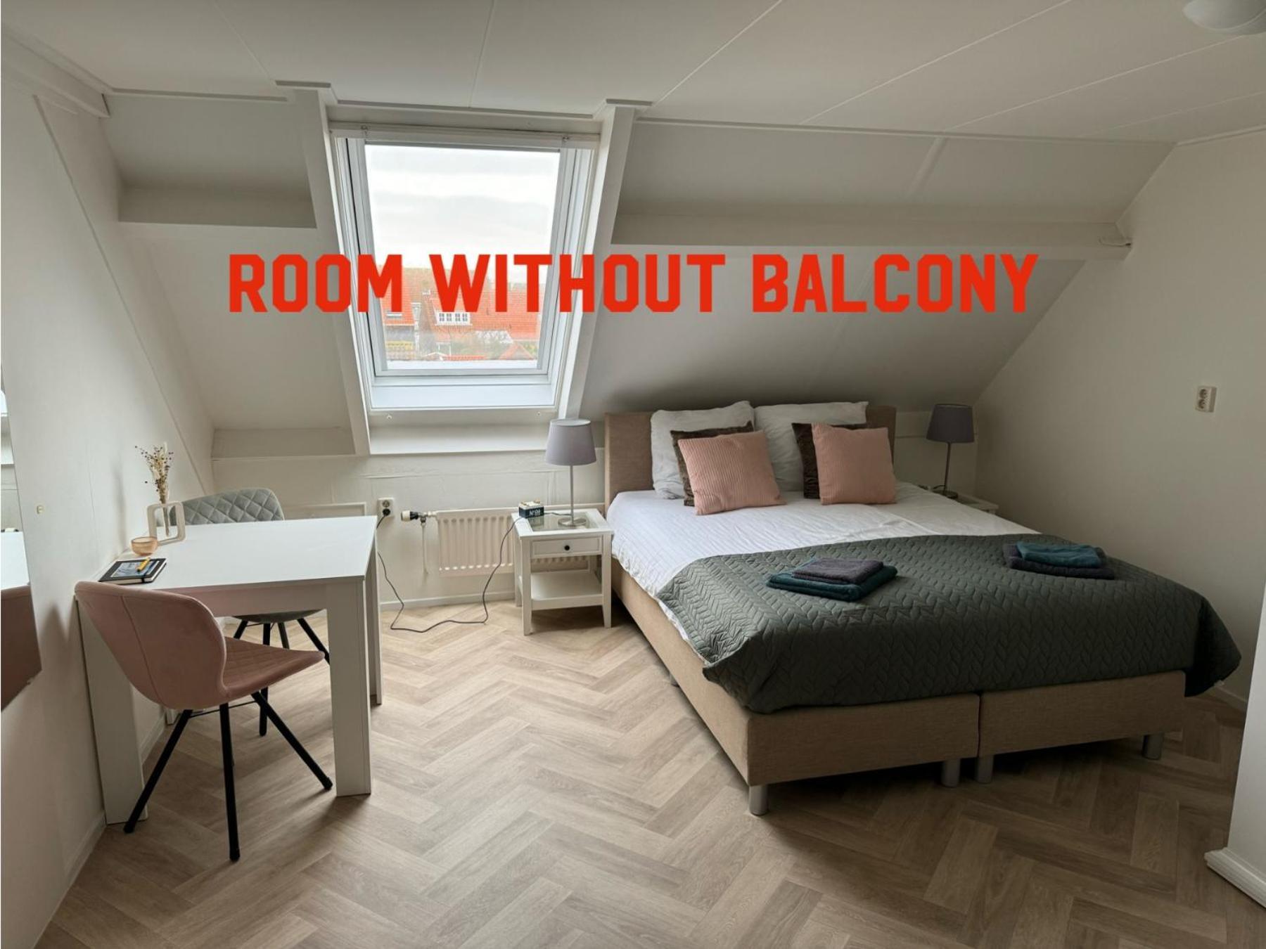 Deluxe Room,1518097027:JPEG