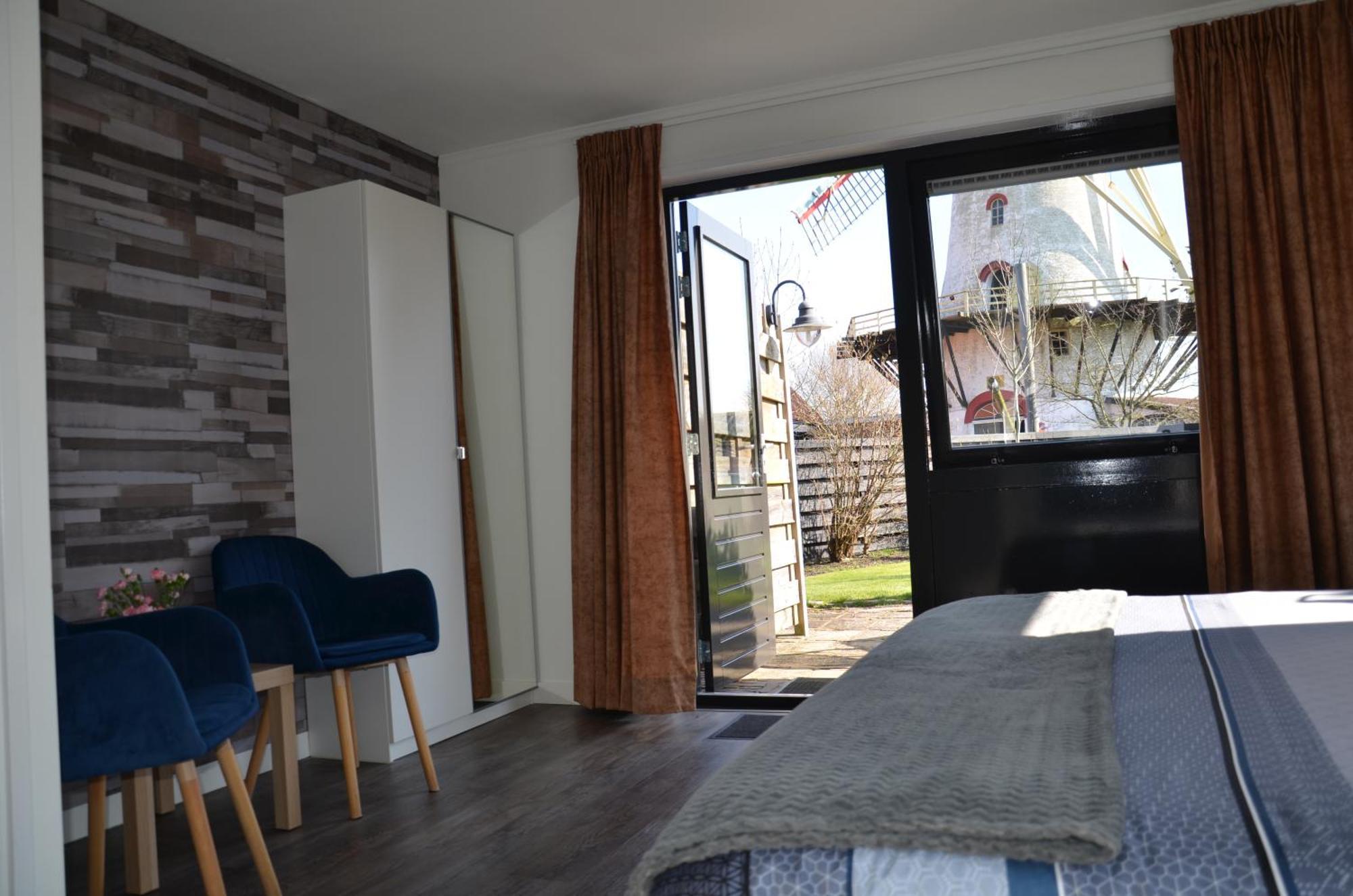 Double Room Private Bathroom