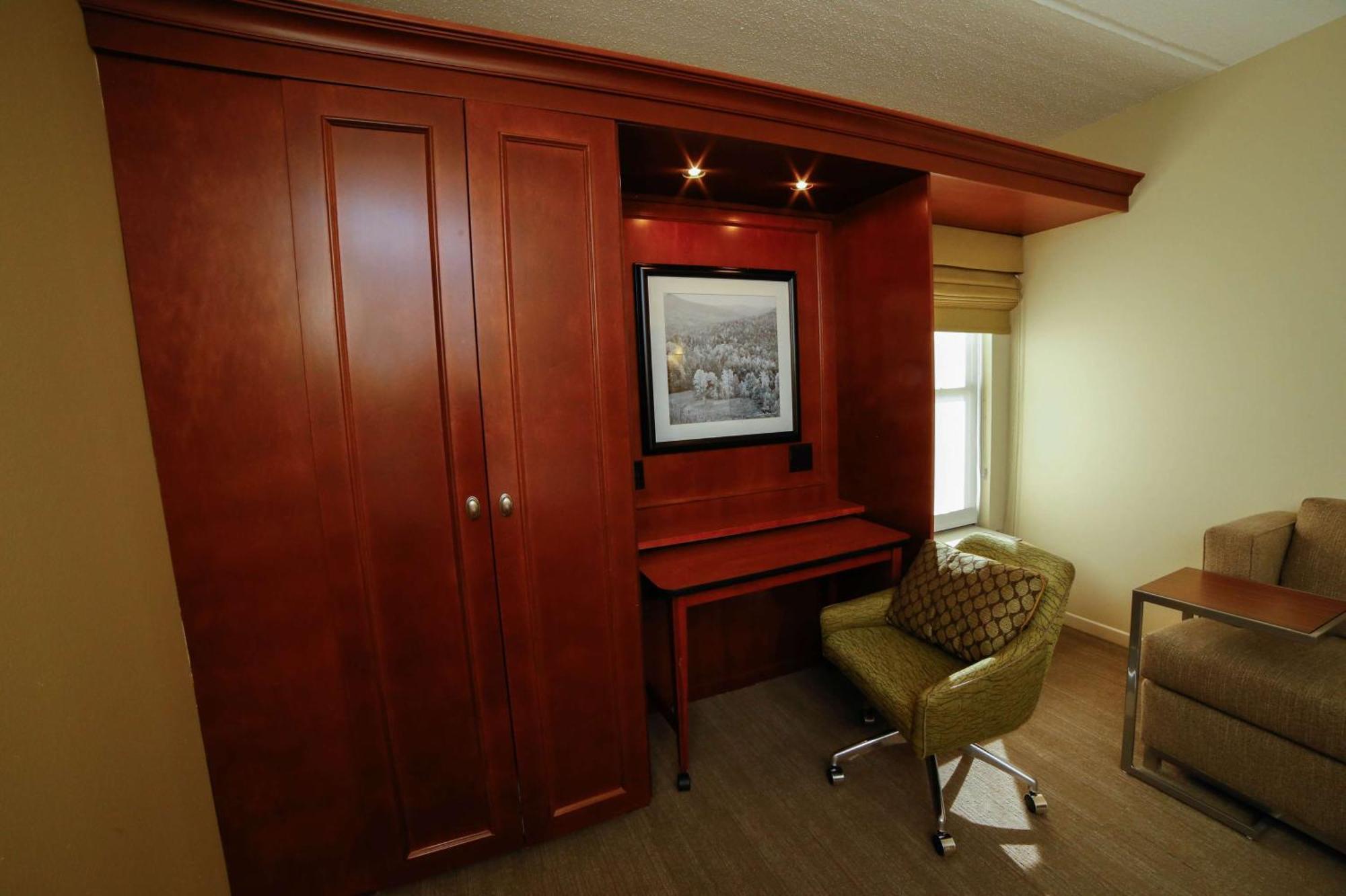 King Room with King Bed - Non-Smoking,1509864700:JPEG