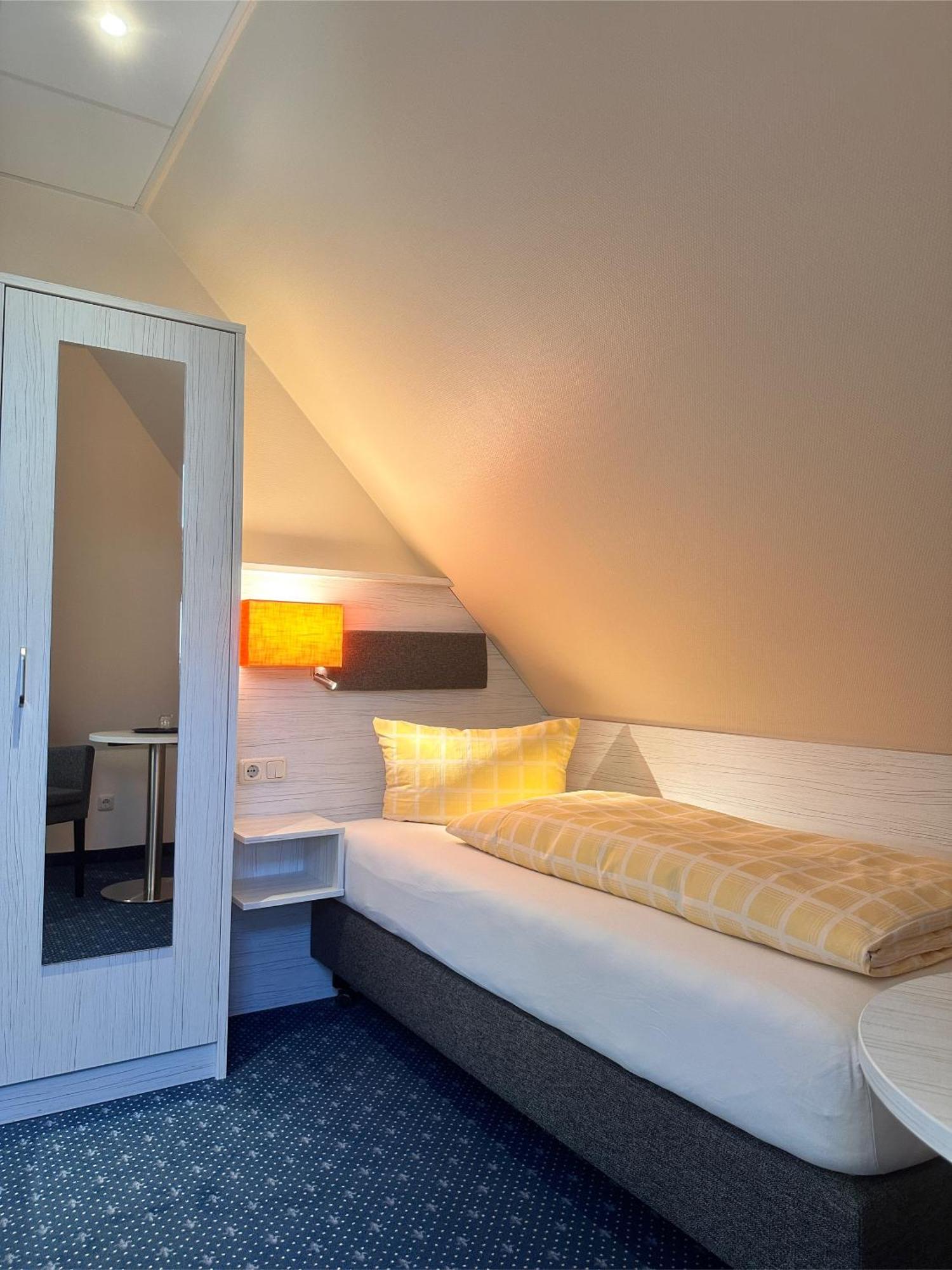 Comfort Single Room