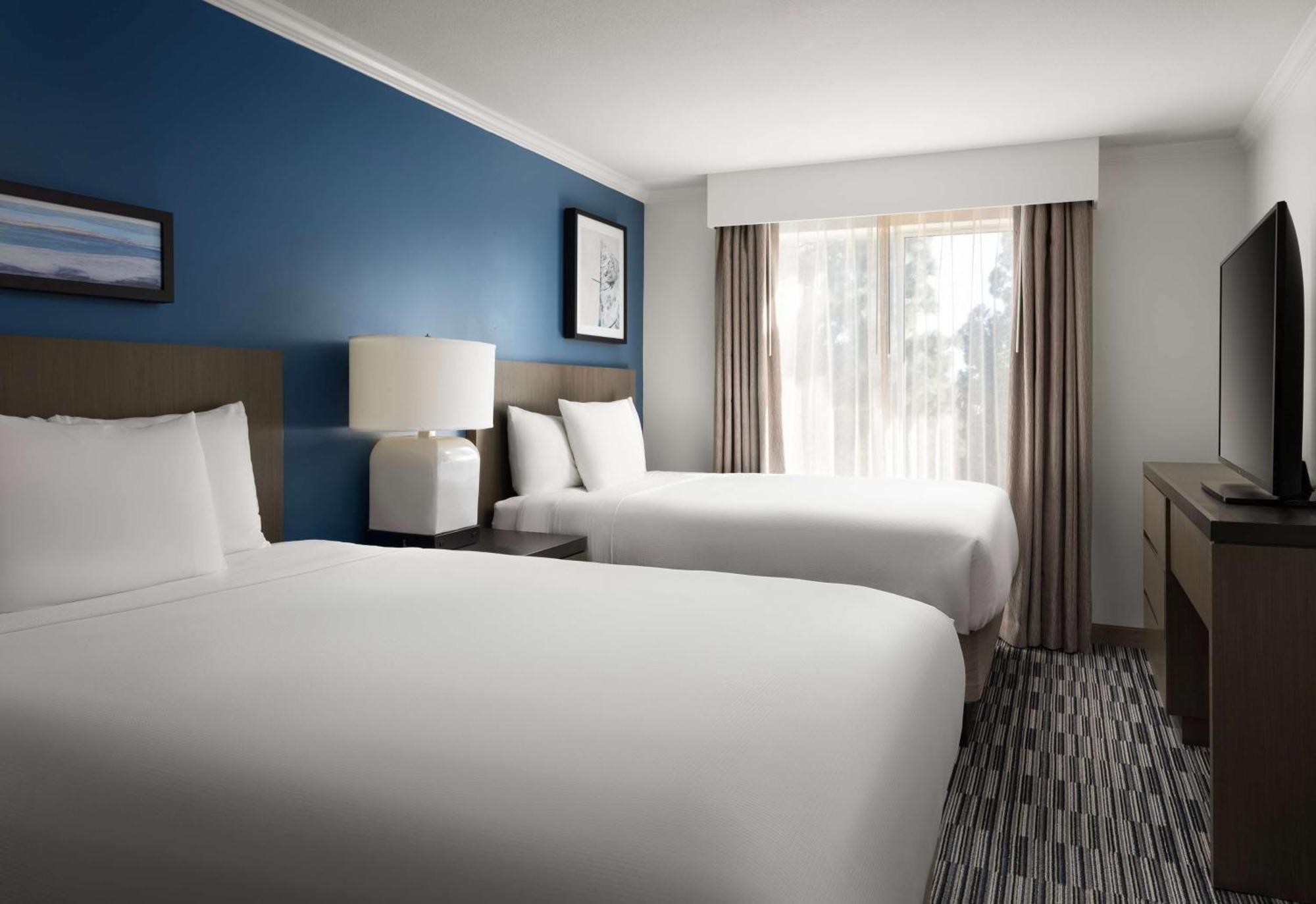 One-Bedroom Suite Two Queen Beds,1607676046:JPEG