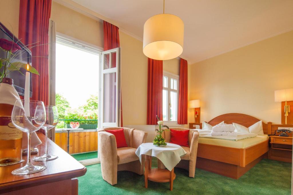 Middle Class Double Room Balcony