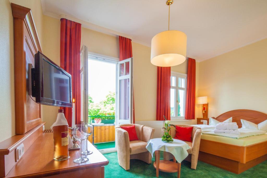 Middle Class Double Room Balcony