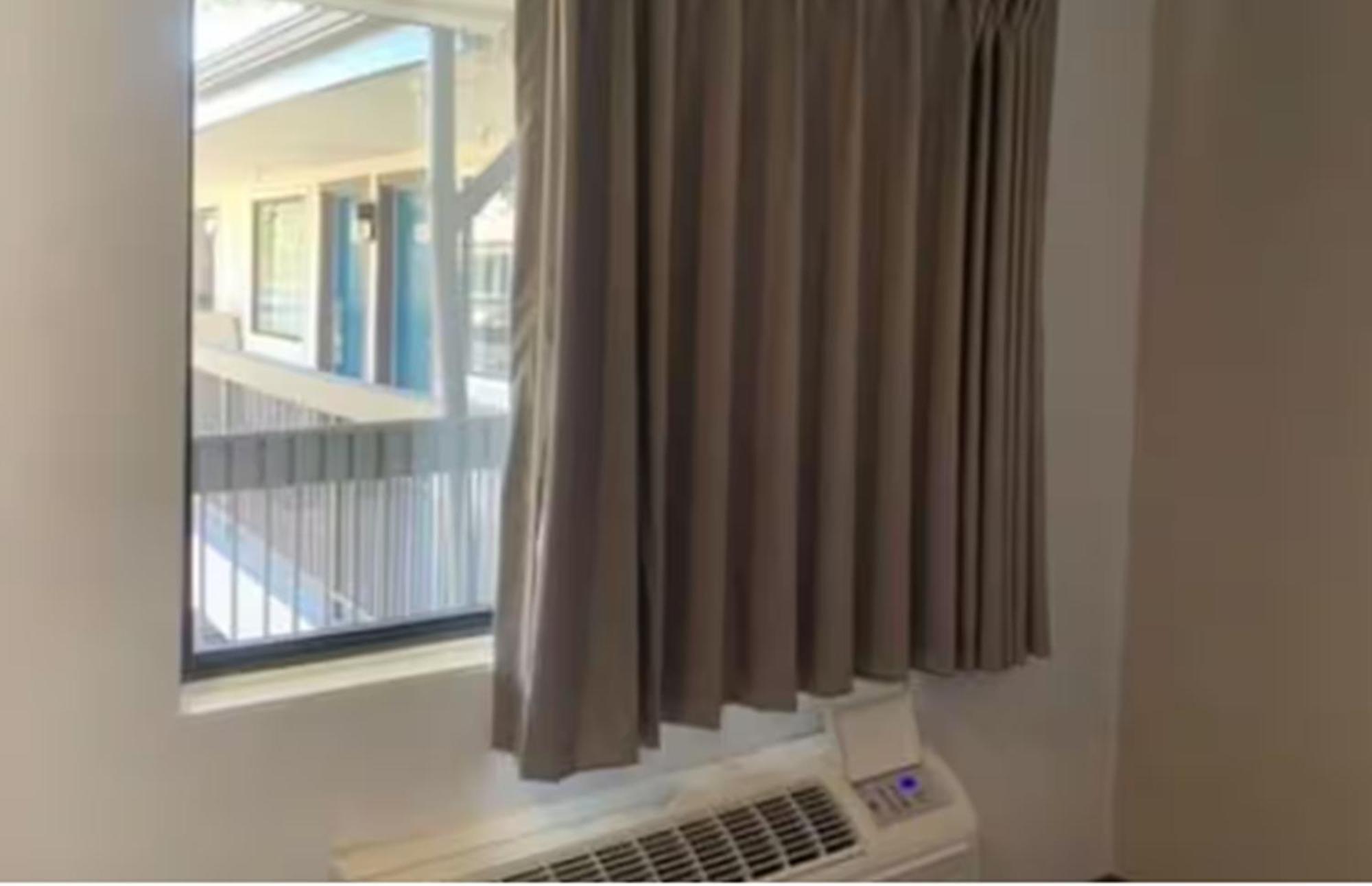 1 Queen Bed Suite Non-Smoking