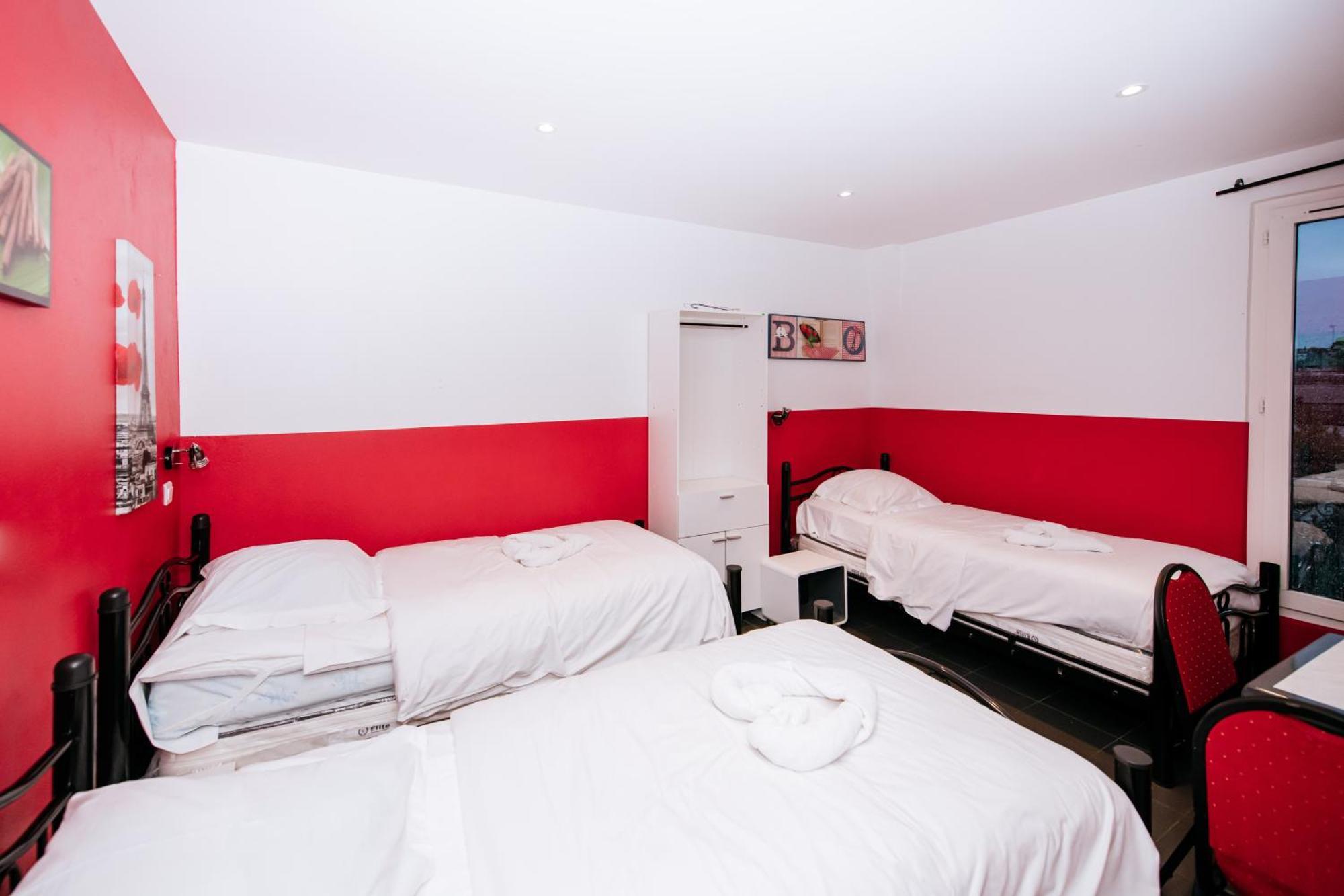 Triple Room