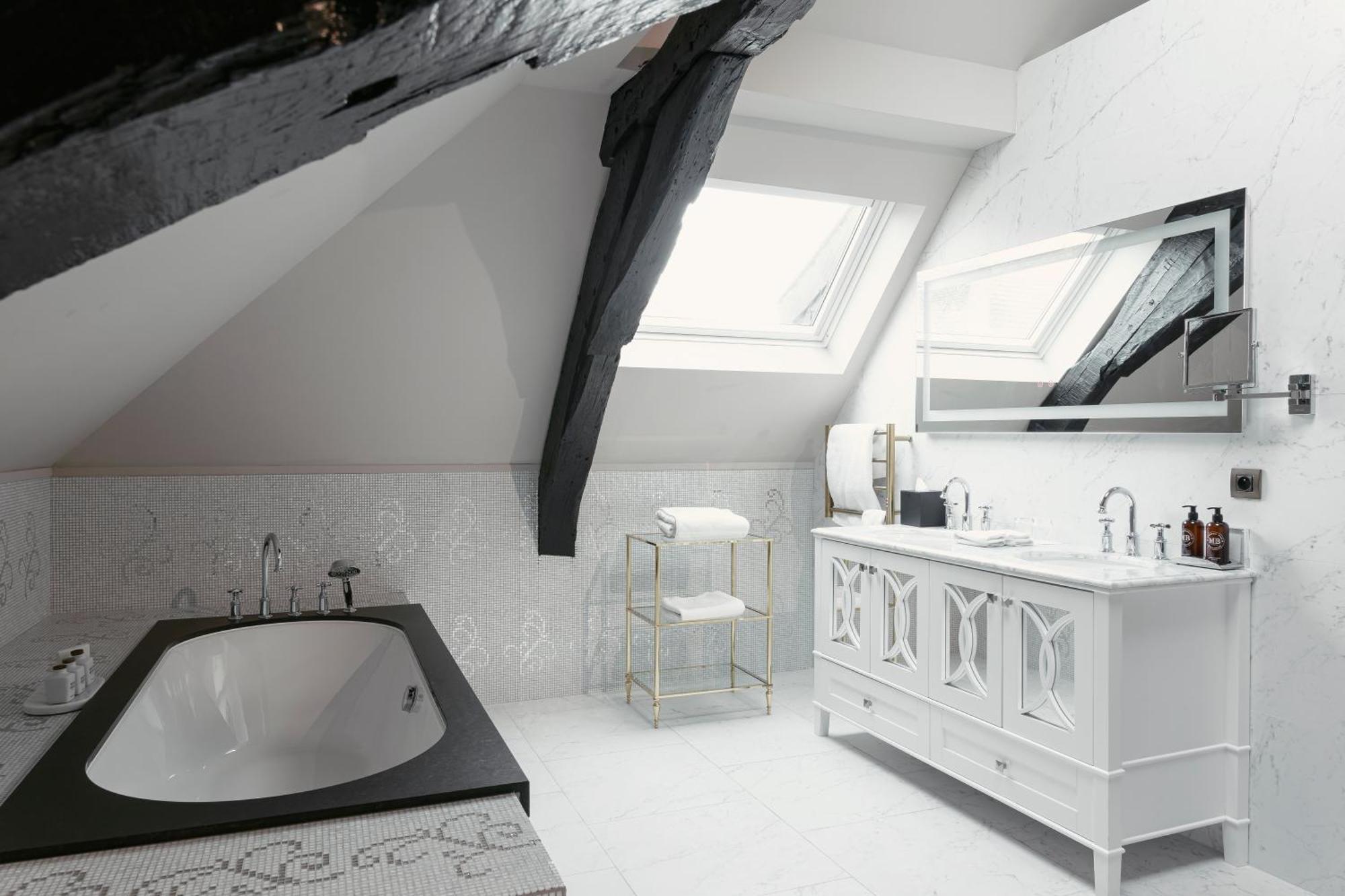 Signature Suite