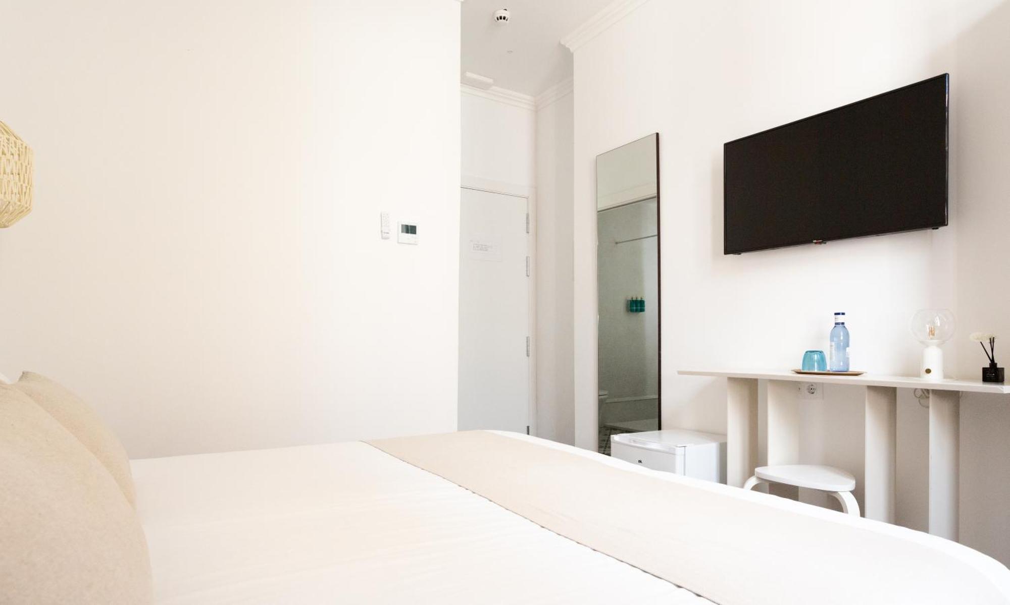 Standard Double or Twin Room,1505866000:JPEG