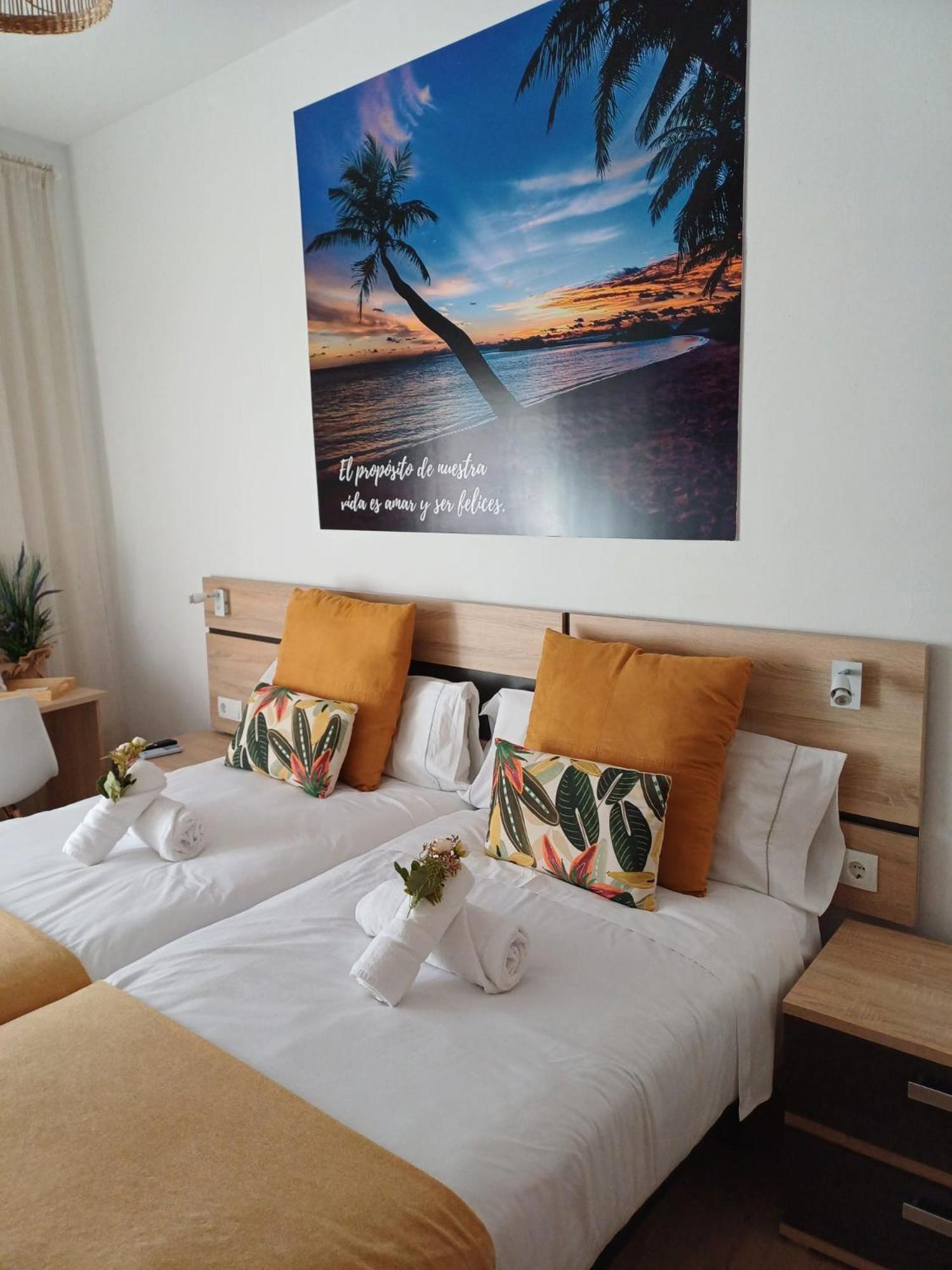 Deluxe Double Room Balcony,1504625821:JPEG