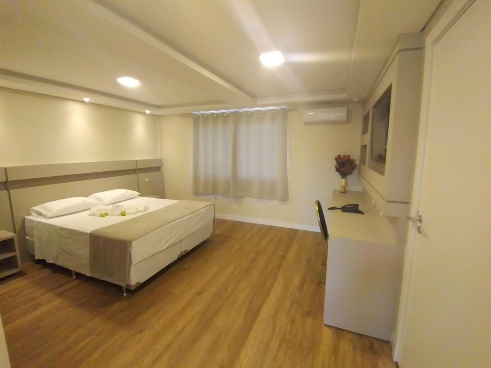 Suite,1717097635:JPEG