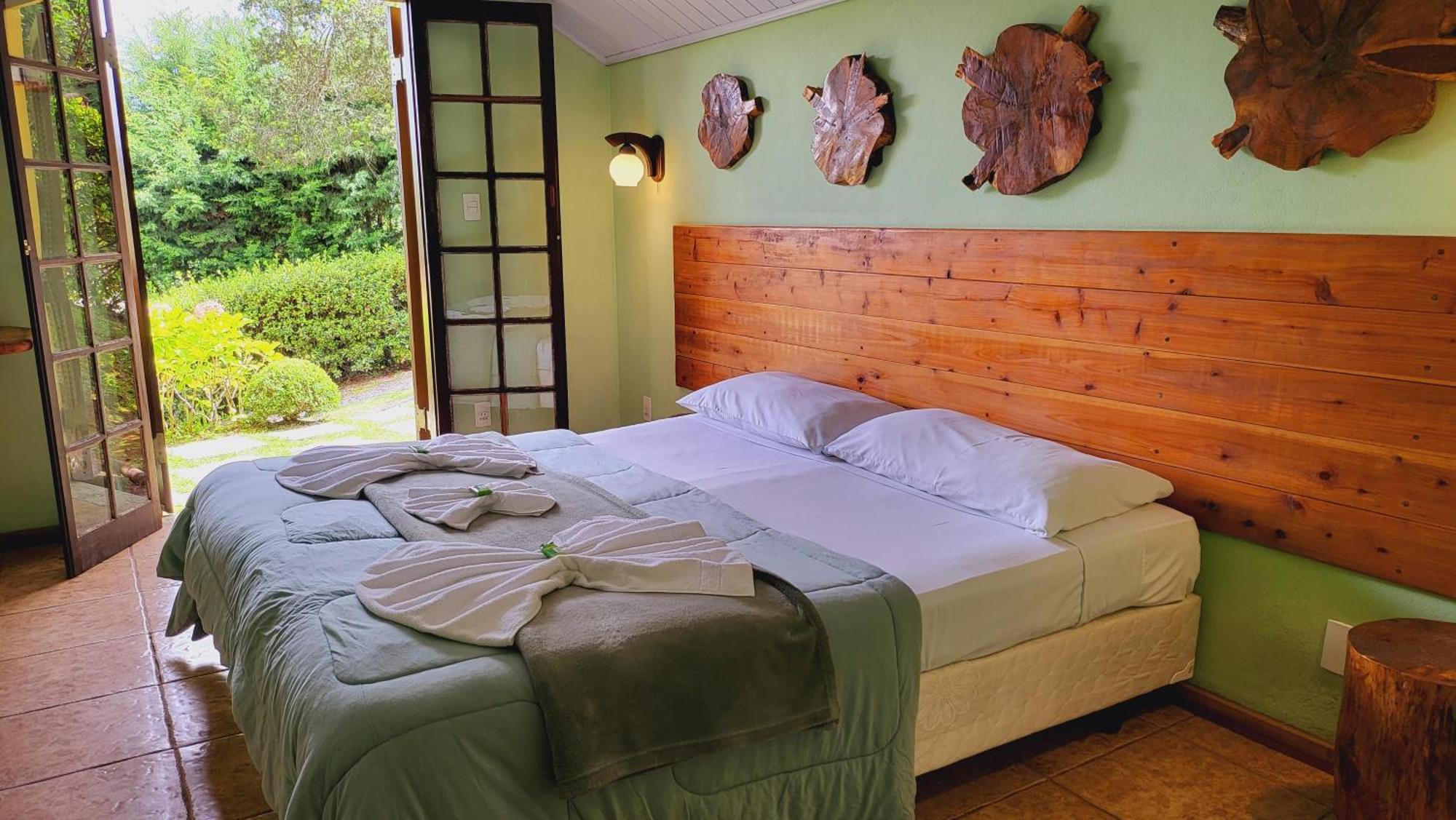 Standard Double Suite,1575166859:JPEG