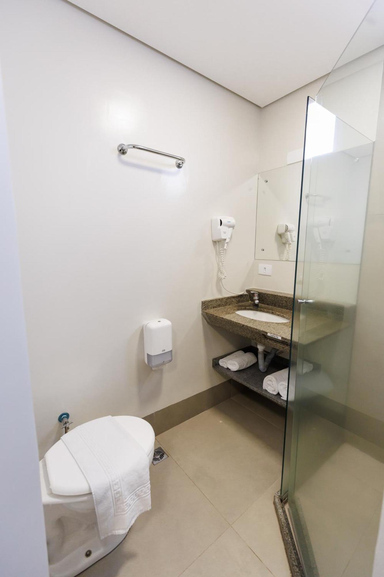 Double or Twin Room,1658097030:JPEG