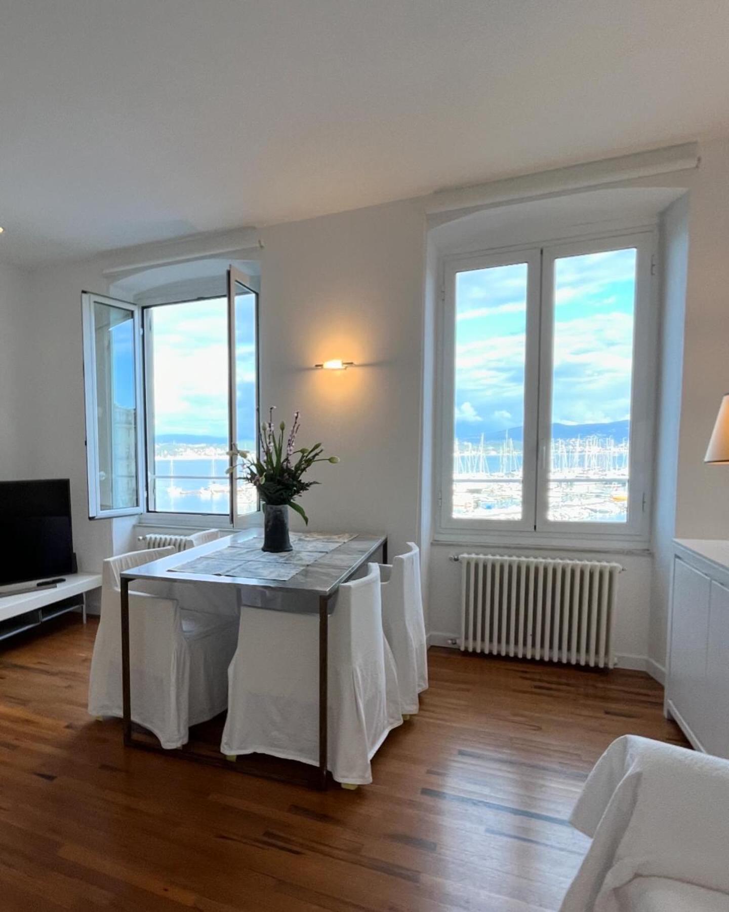 Apartment Sea View