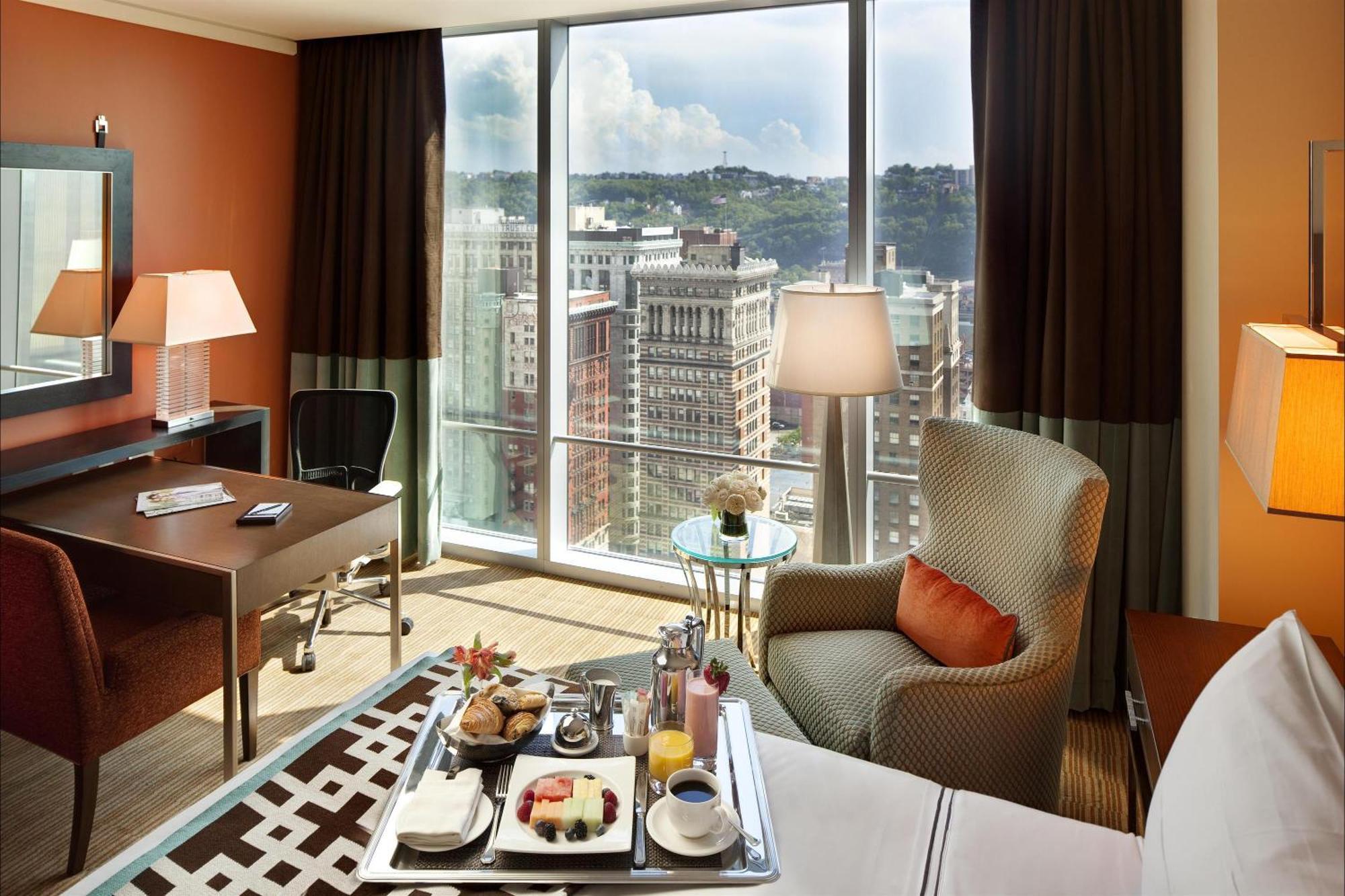 Deluxe King Room with Mount Washington View,1438961956:JPEG
