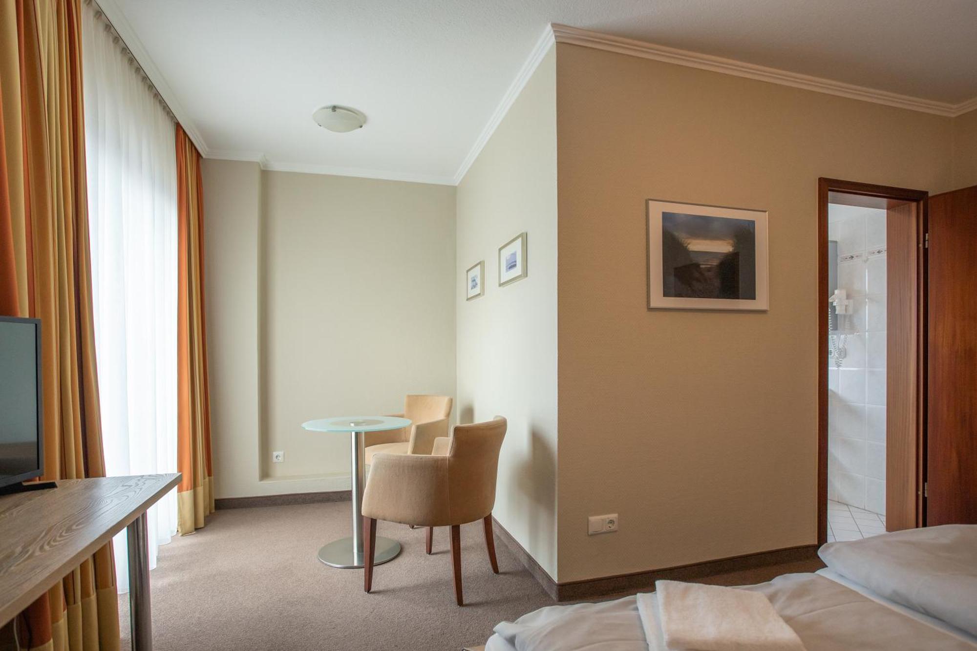 Double Room,1500724993:JPEG
