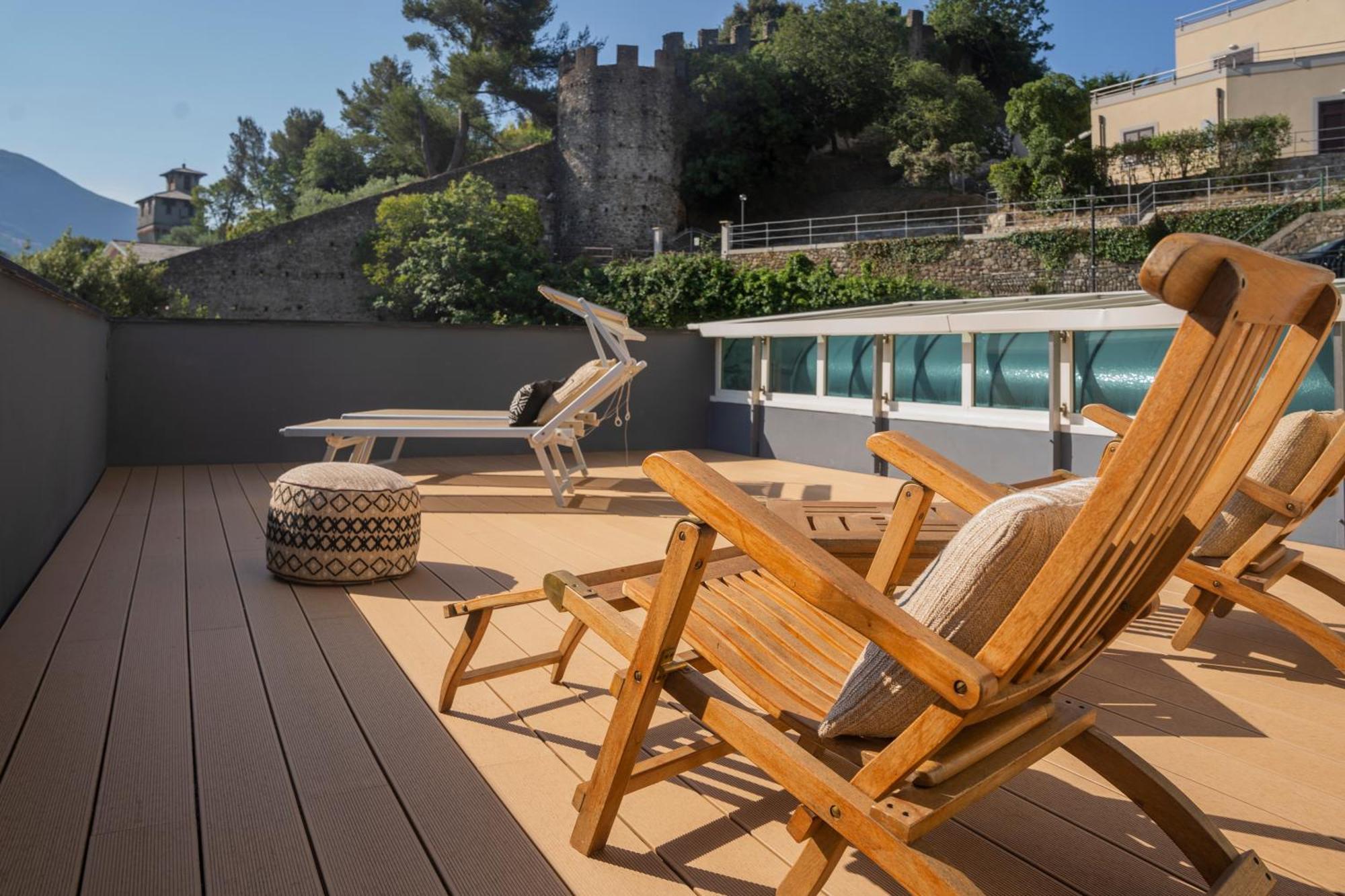 Suite Pool View