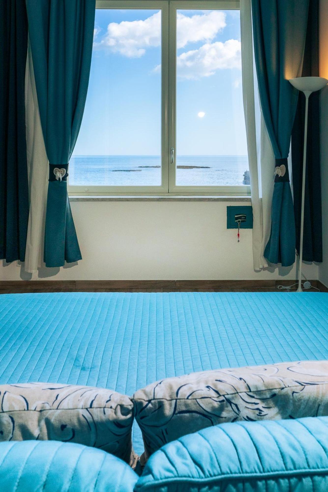 Queen Room Sea View