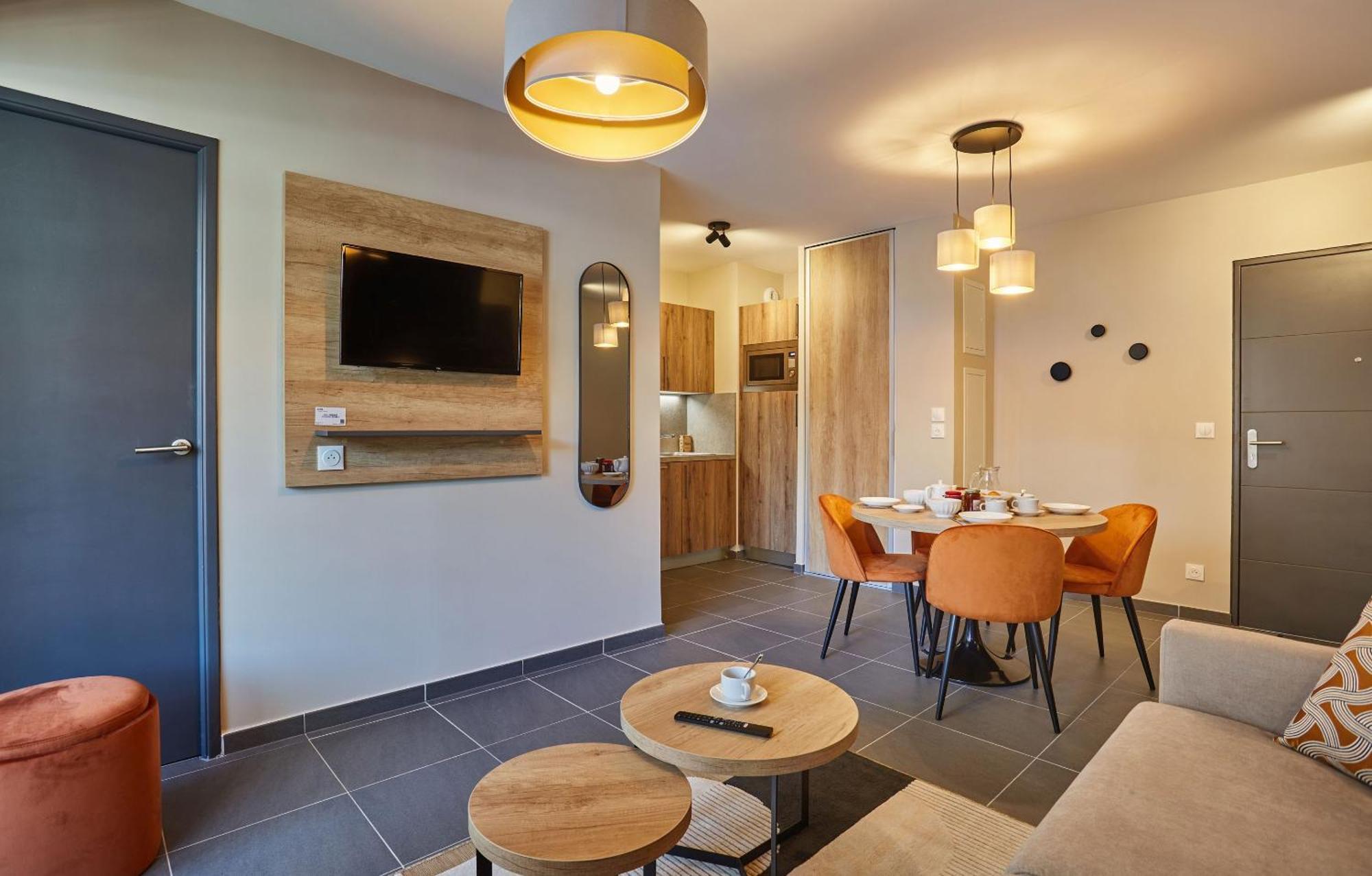 One-Bedroom Apartment,1507426531:JPEG