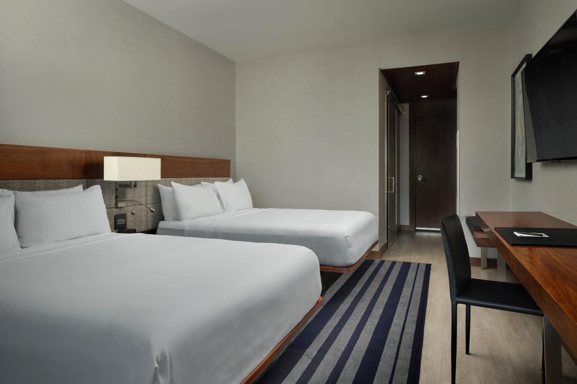 Classic Queen Room Two Queen Beds