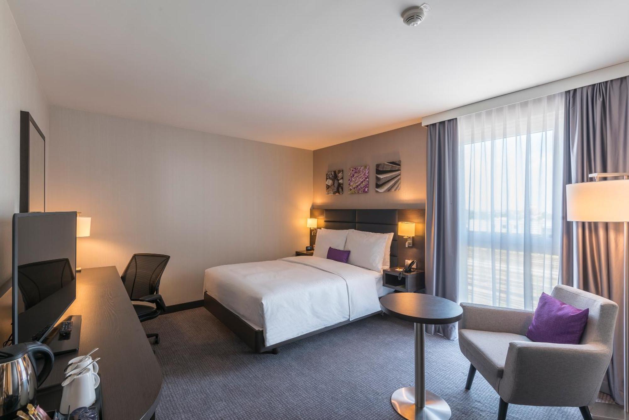 Superior King Room,1552474027:JPEG