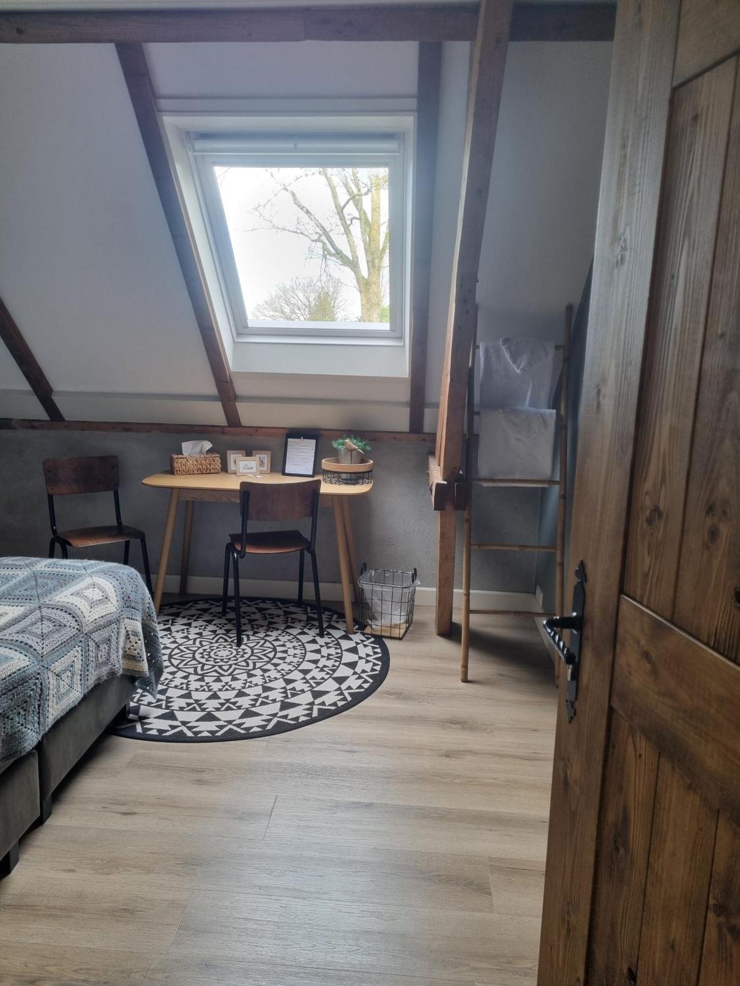 Double Room Private Bathroom