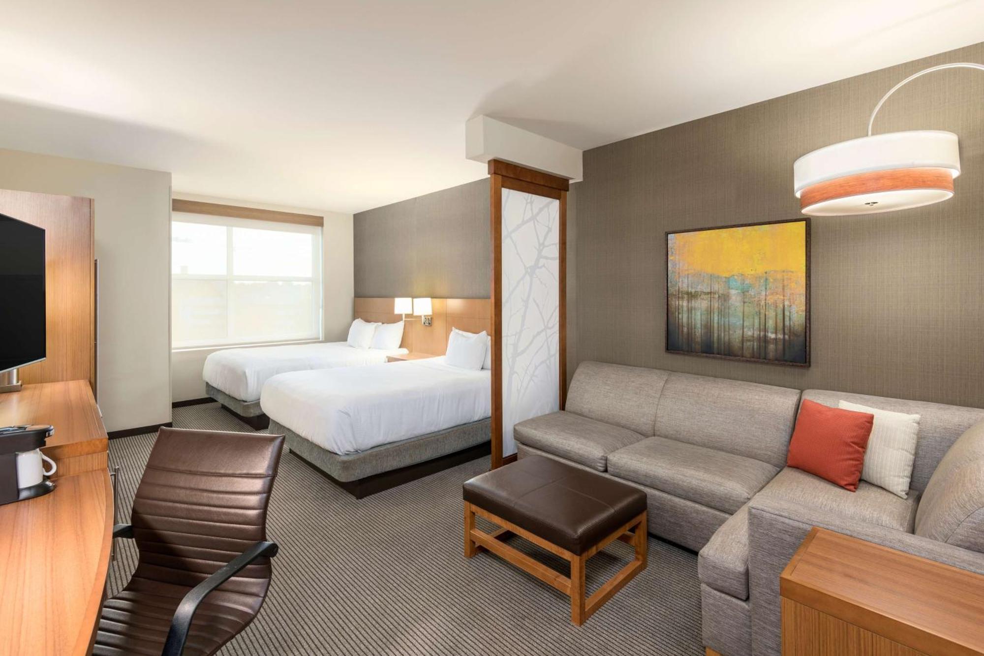 Queen Room Two Queen Beds Accessible Tub Disability Access