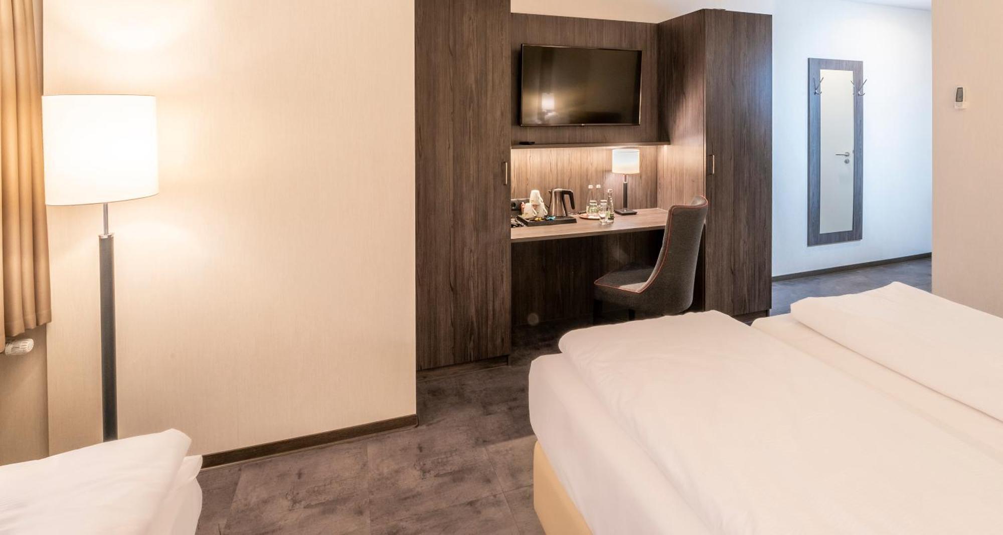 Superior Triple Room One Double One Single Bed