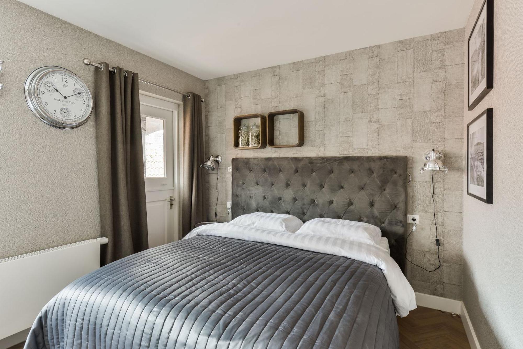 Double Room Private Bathroom