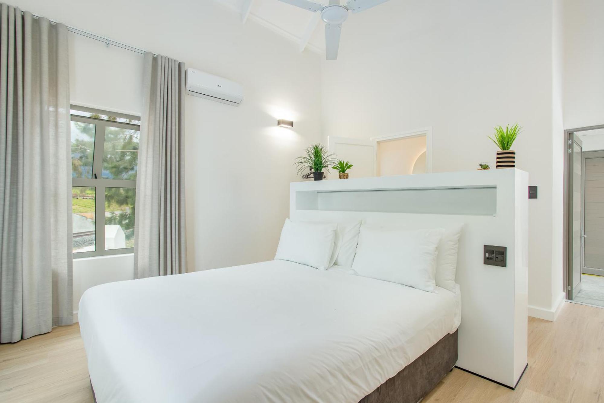 Double Room Mountain View