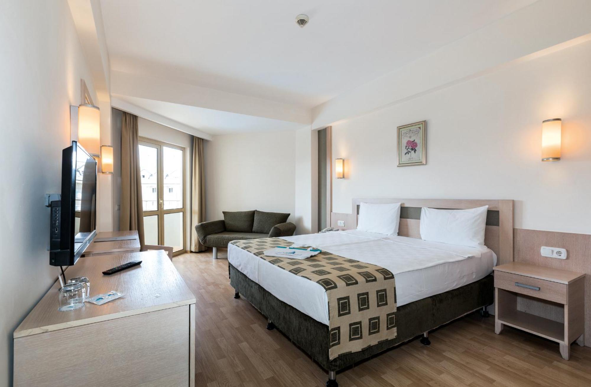 Standard Room,1584921856:JPEG
