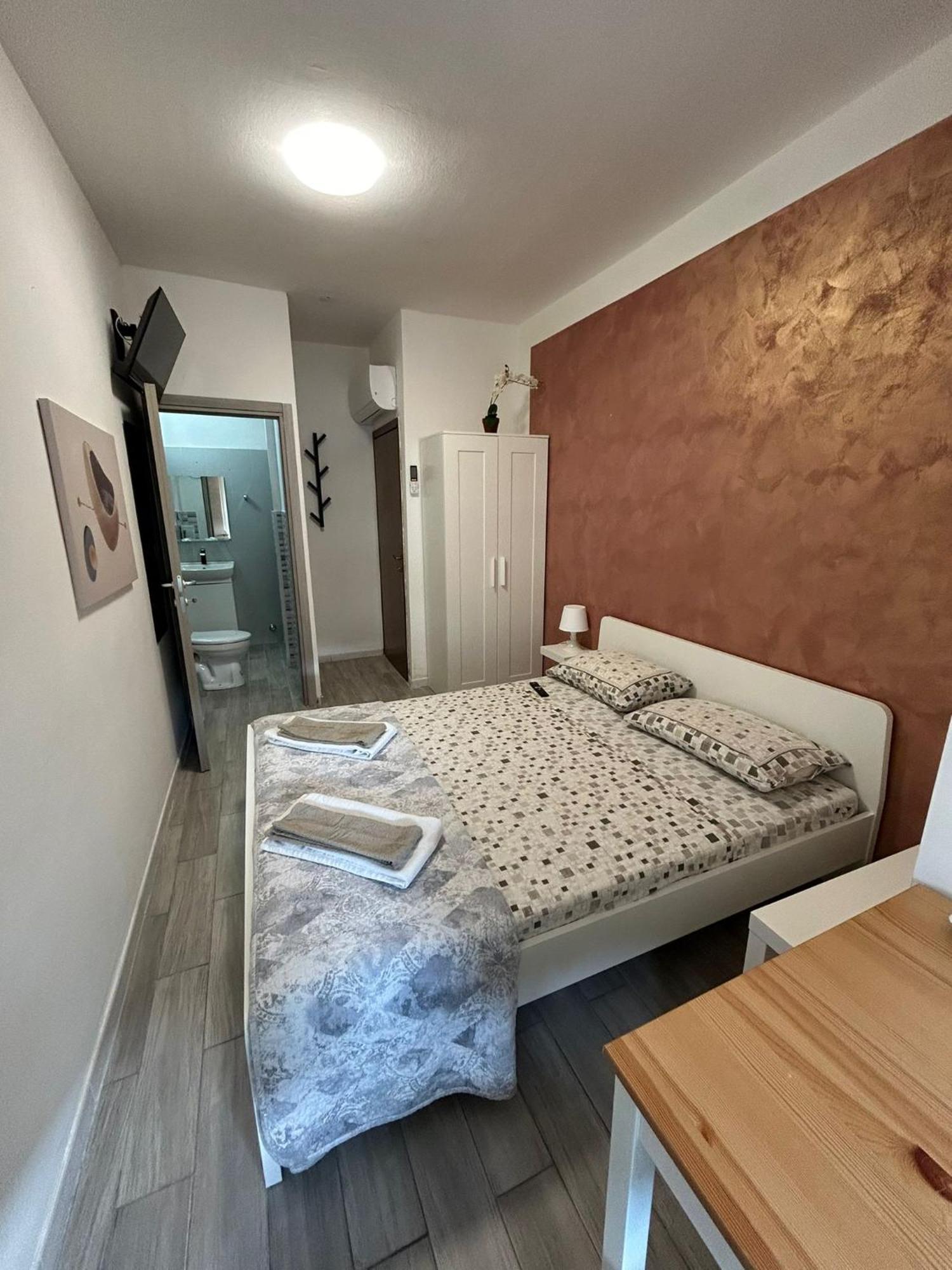 Budget Twin Room