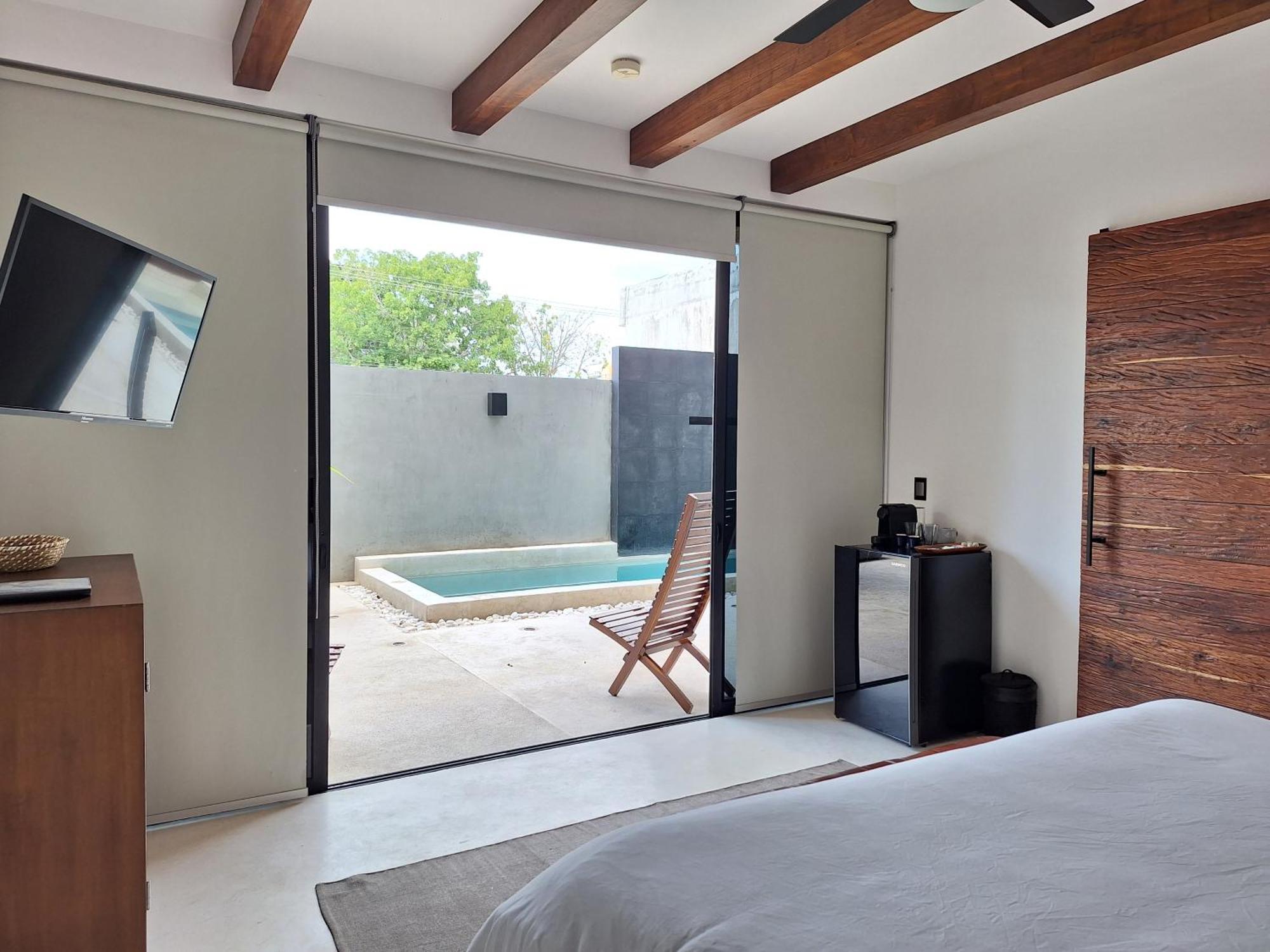King Room Pool View