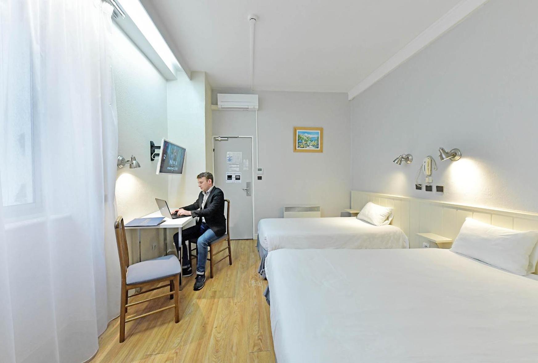 Triple Room,1718714879:JPEG