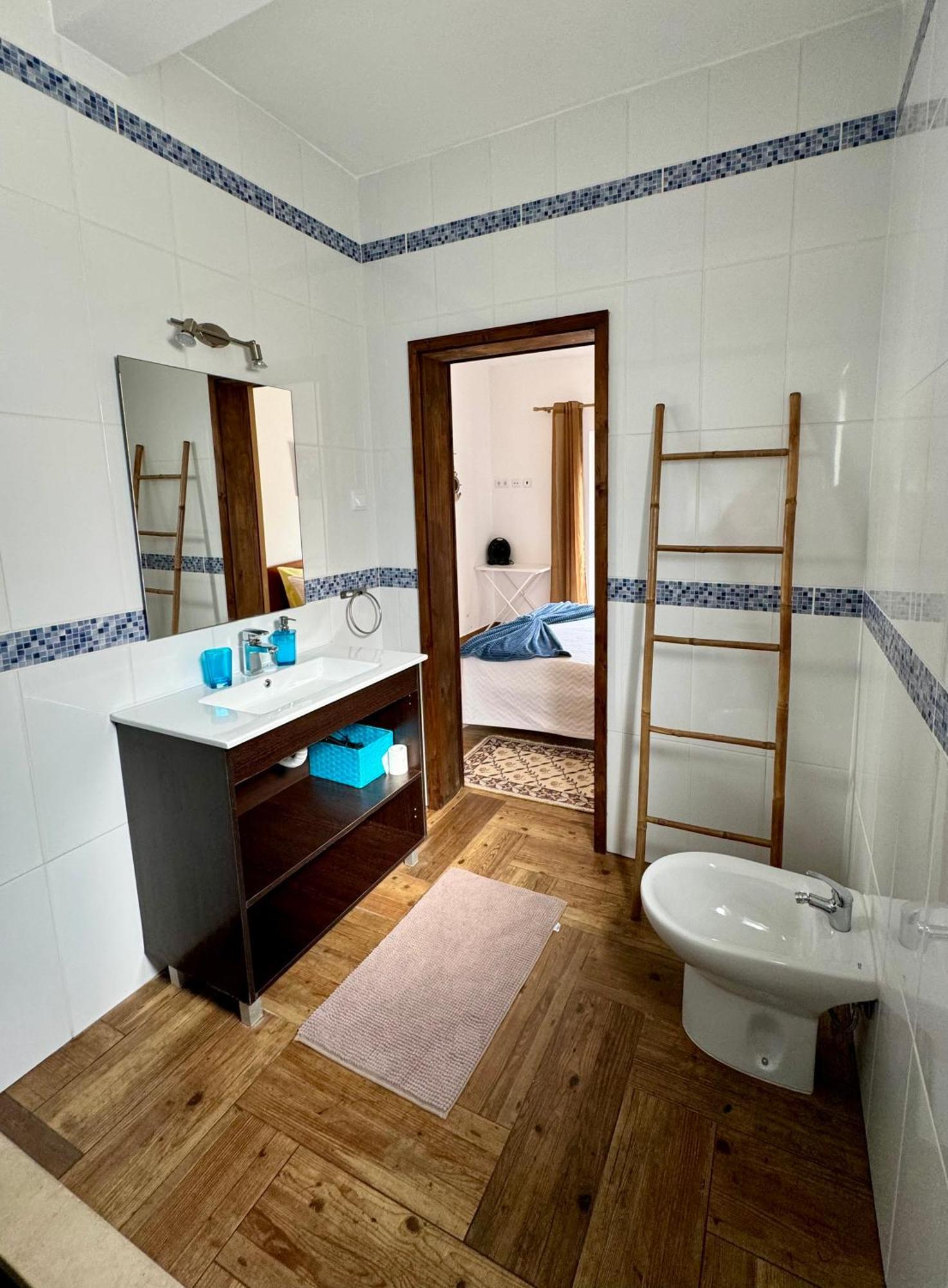Double Room,1508413840:JPEG