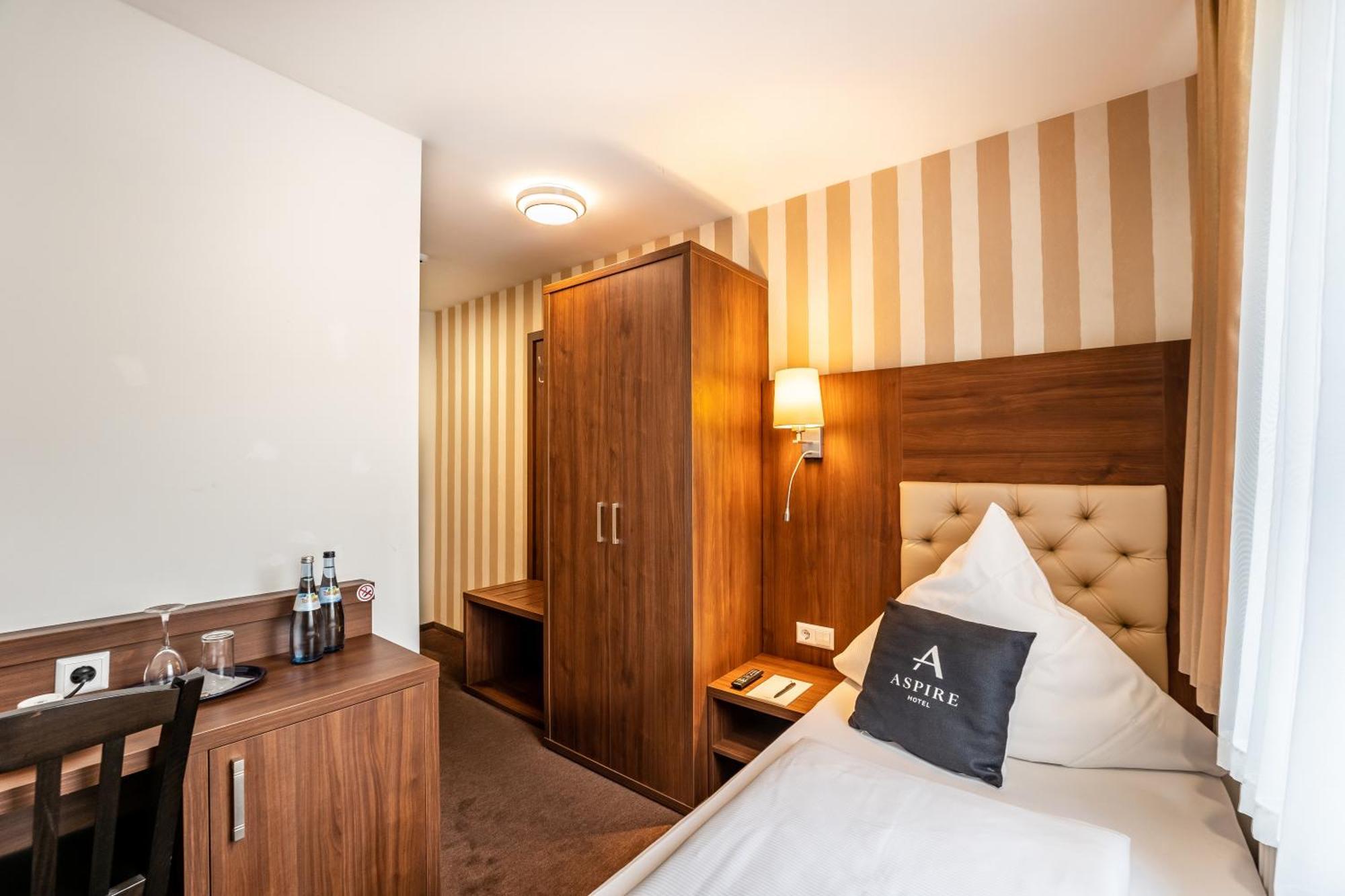 Standard Single Room,1515084922:JPEG
