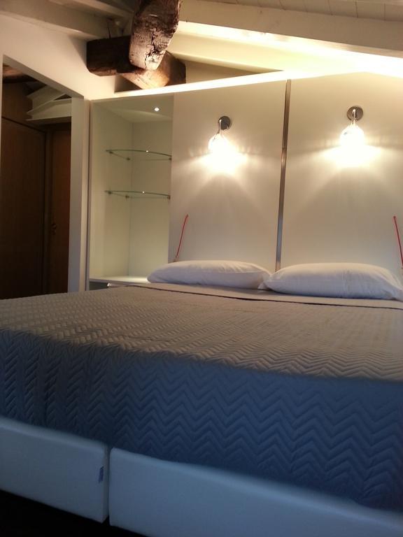 Double or Twin Room Private Bathroom