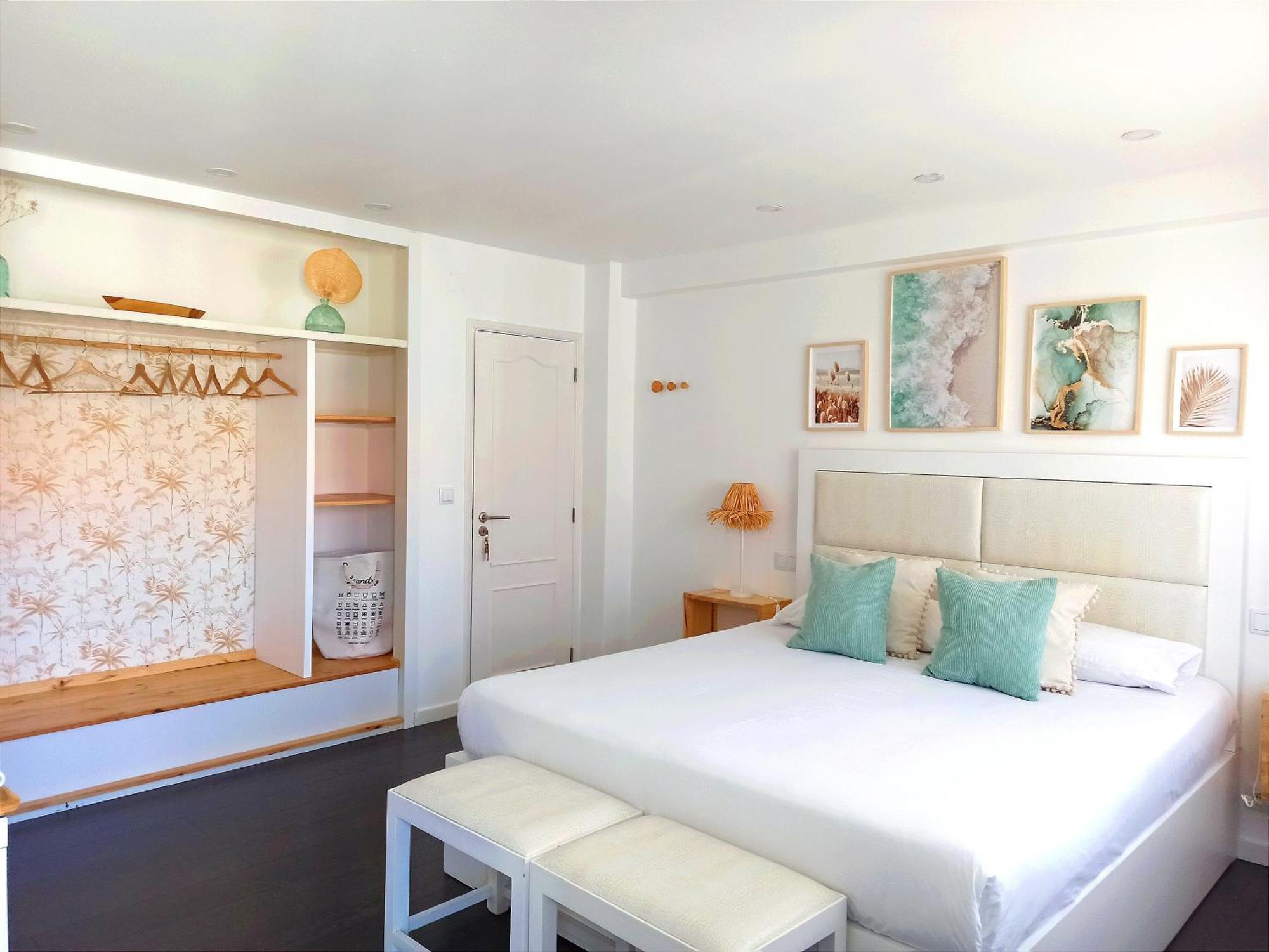 Suite with Balcony,1515653908:JPEG